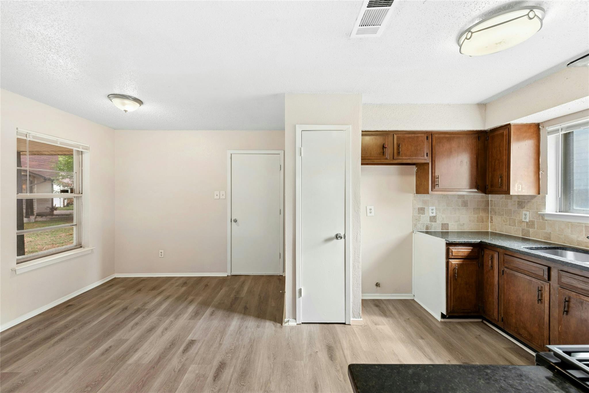 13187 Mill Stone Dr Property Photo 13