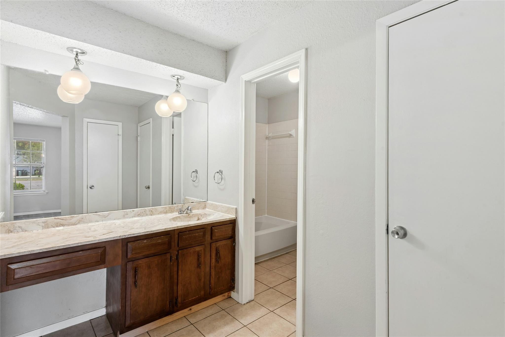 13187 Mill Stone Dr Property Photo 17