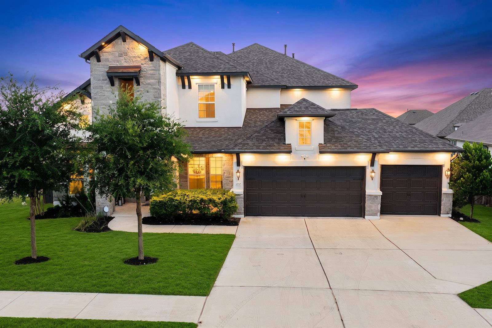 2717 Painted Sky Bnd Property Photo 1