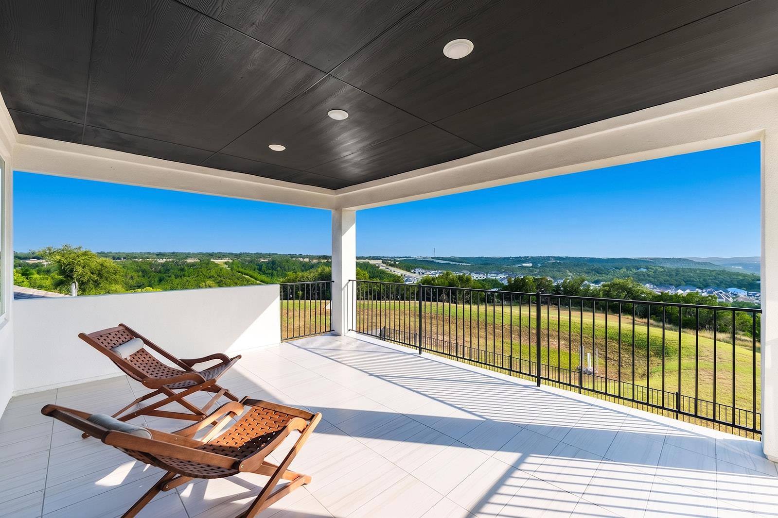 2717 Painted Sky Bnd Property Photo 30