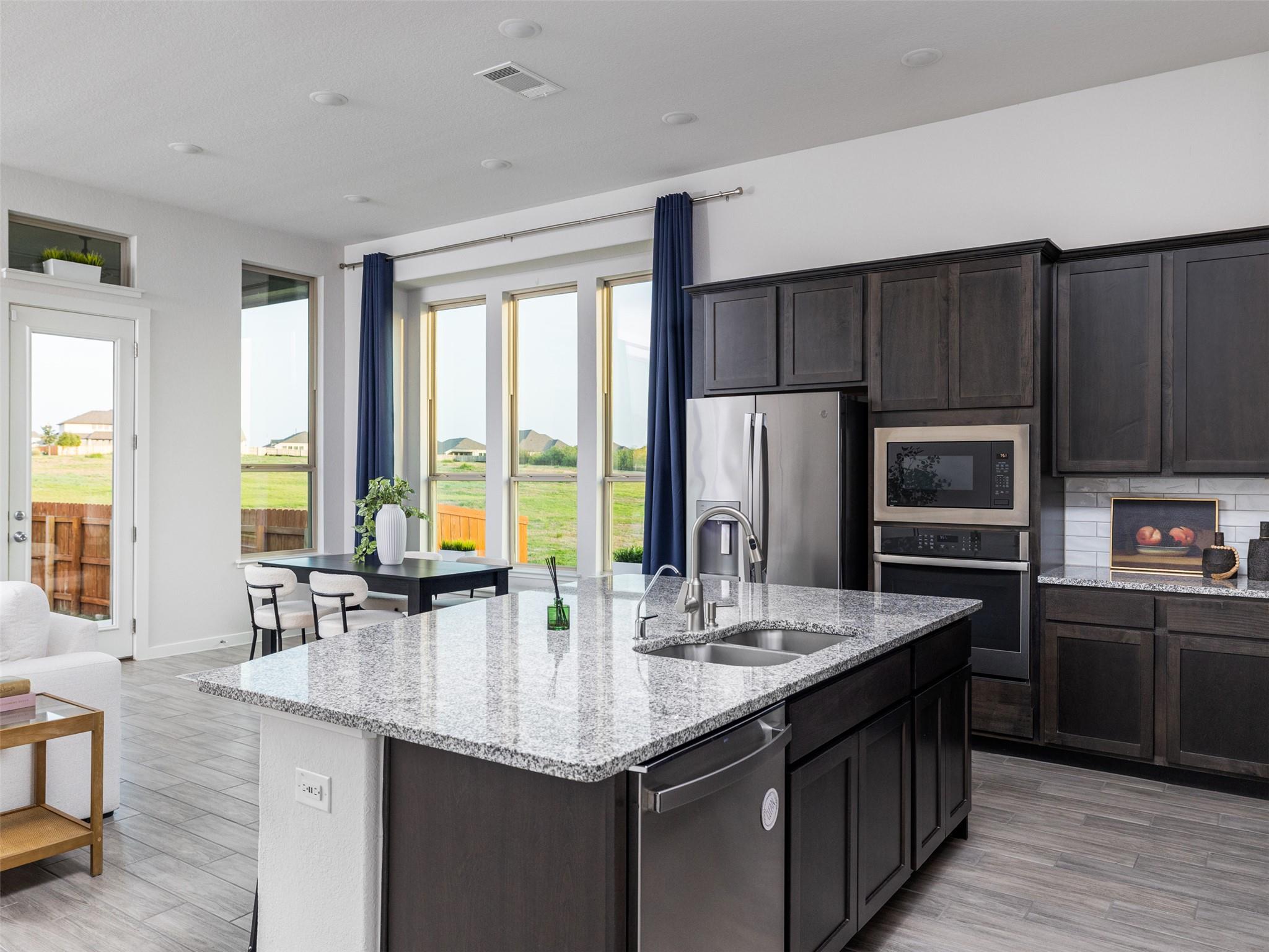 606 Spinnaker Loop Property Photo 7