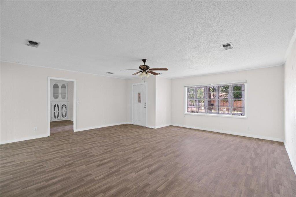 103 W Beaumont None Property Photo 3