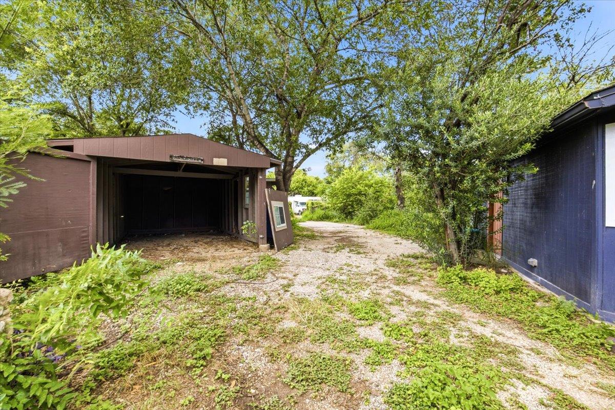 1920 Leal St #a & B Property Photo 8