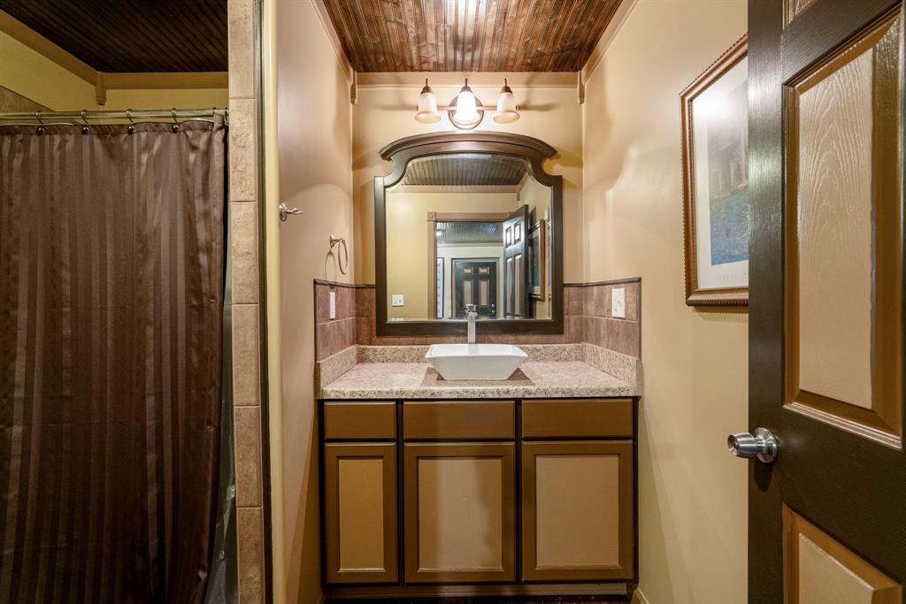 618 Cr 156 None Property Photo 9