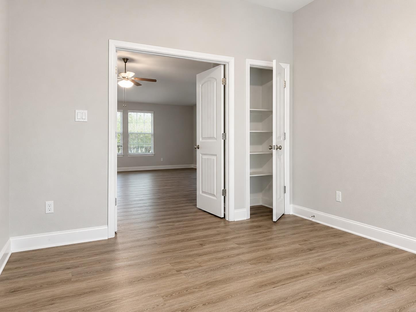 18512 Rio Chama Ln Property Photo 6