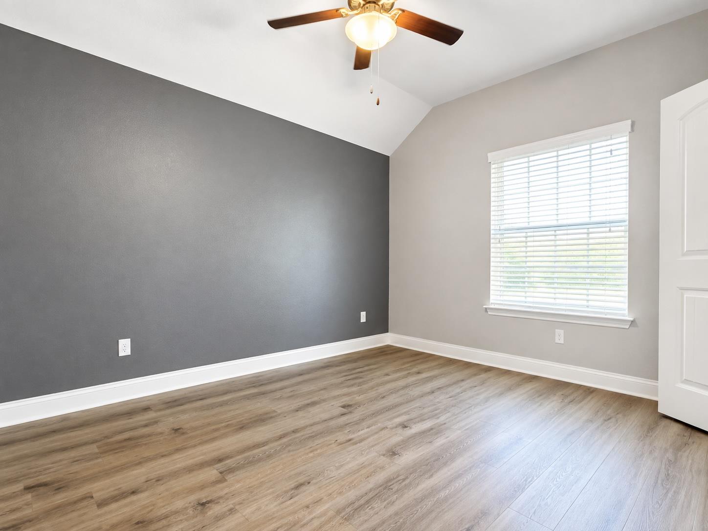 18512 Rio Chama Ln Property Photo 7
