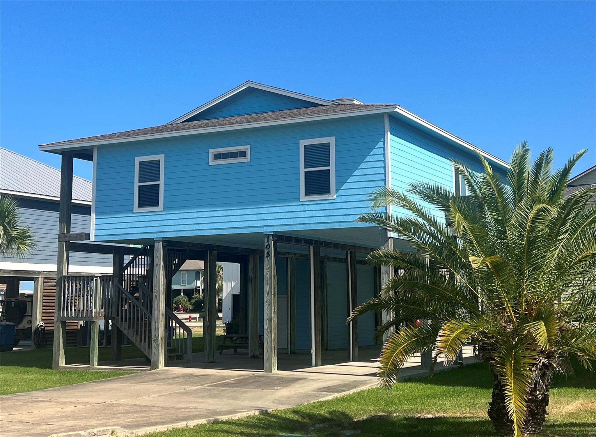 105 Pelican St