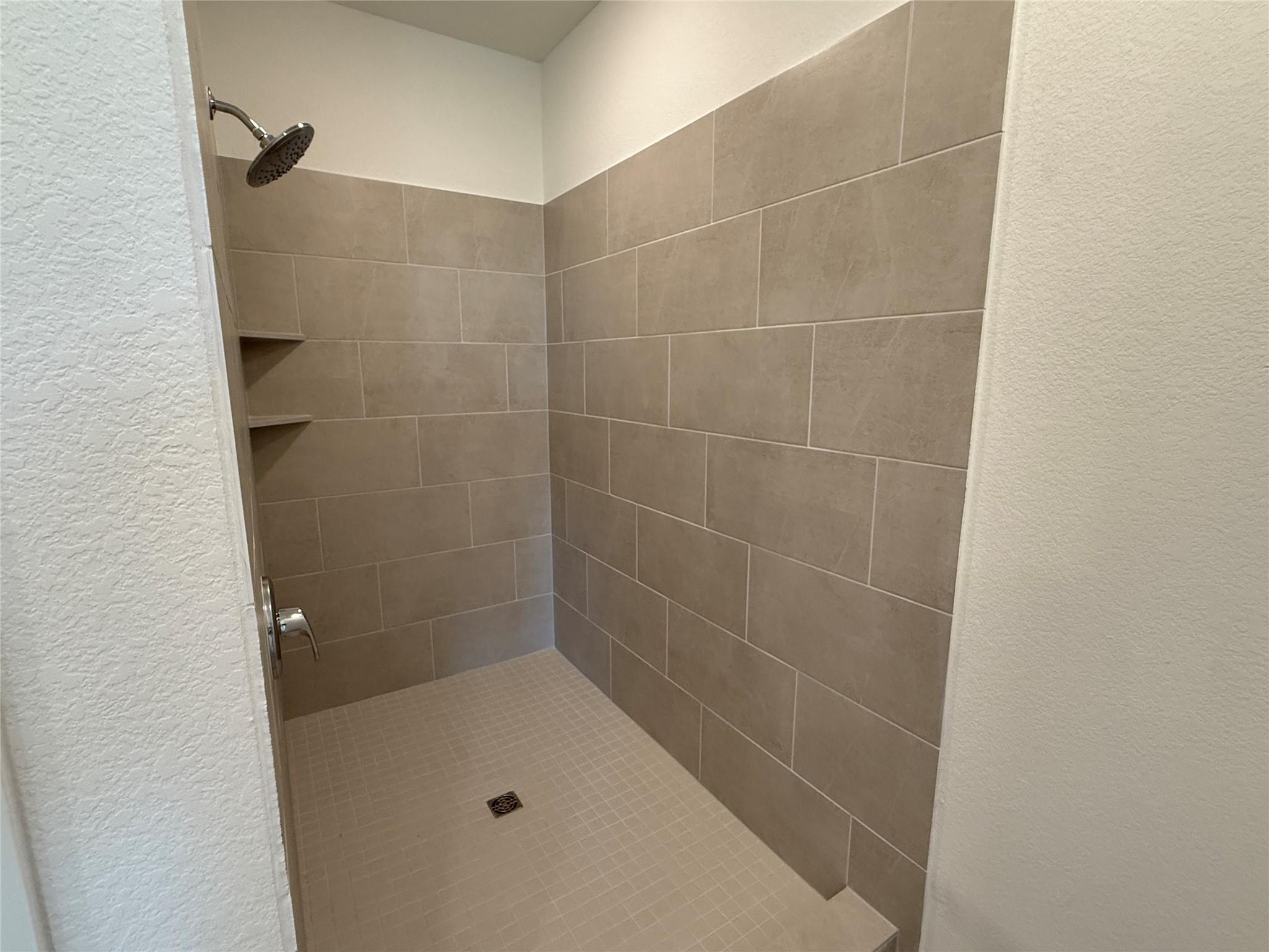 241 Seabreeze St Property Photo 8