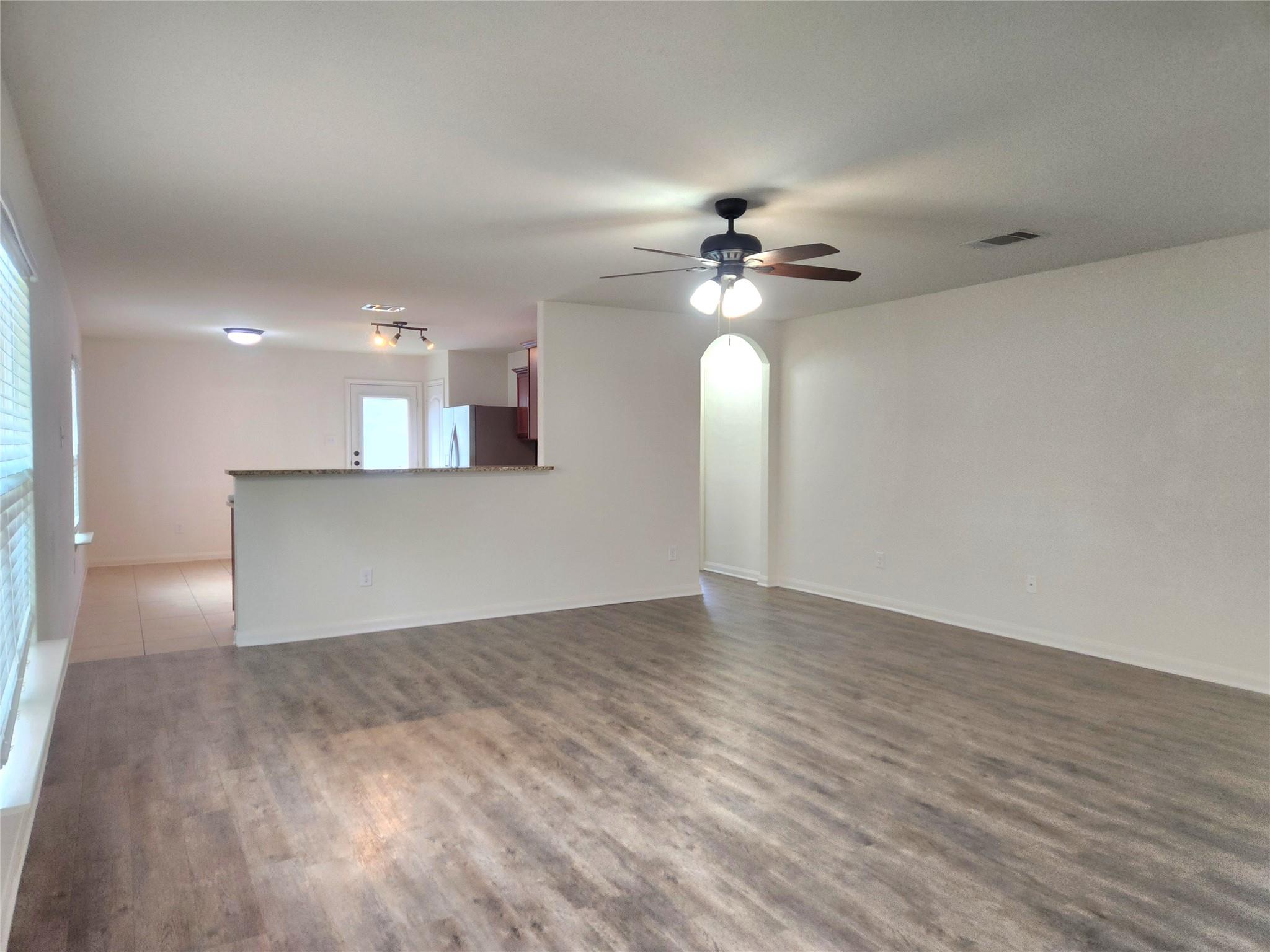 1616 Treeta Trl Property Photo 3