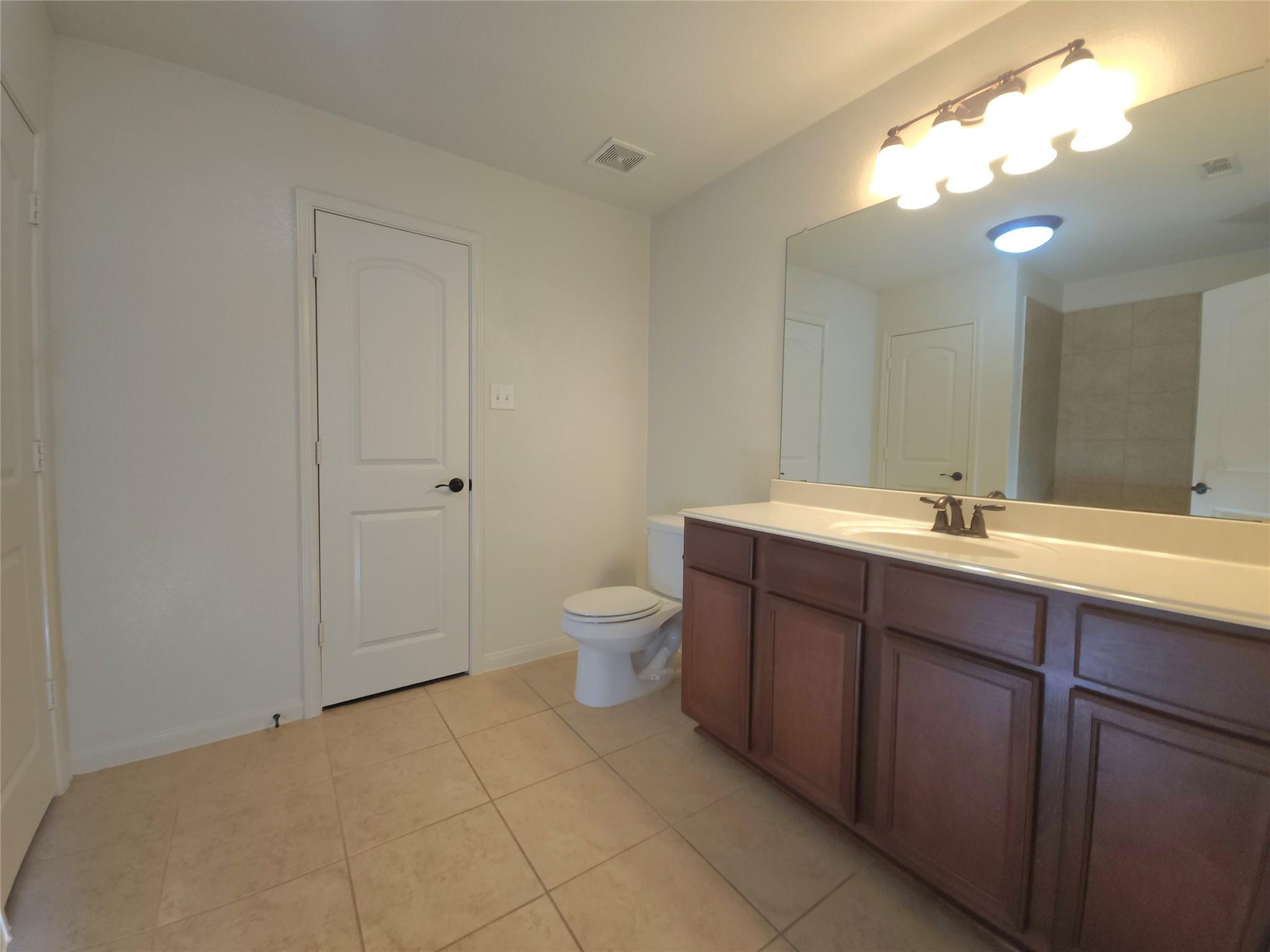 1616 Treeta Trl Property Photo 10