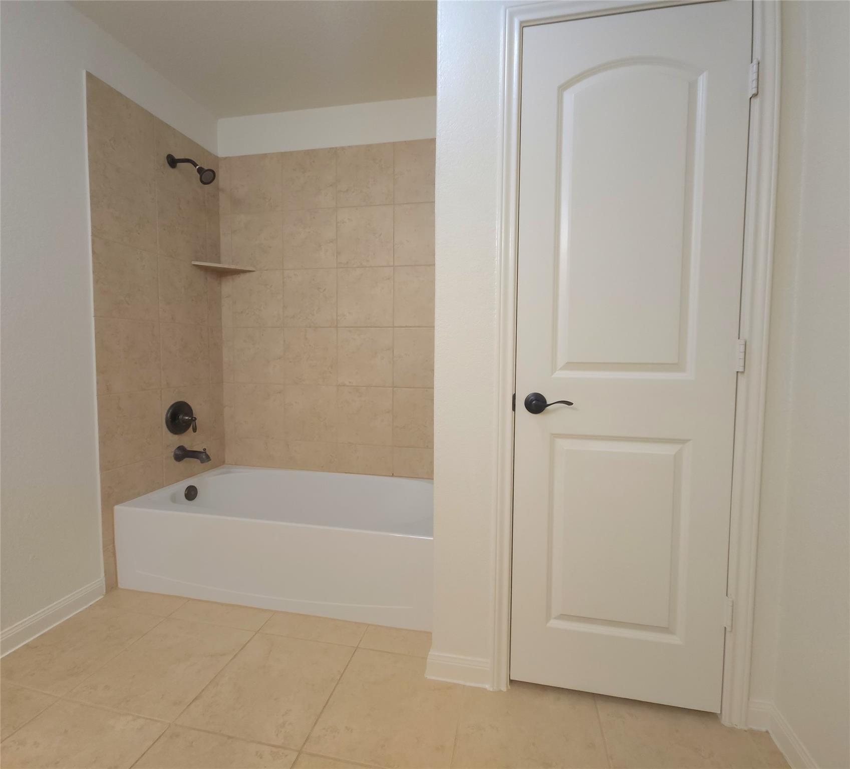 1616 Treeta Trl Property Photo 11
