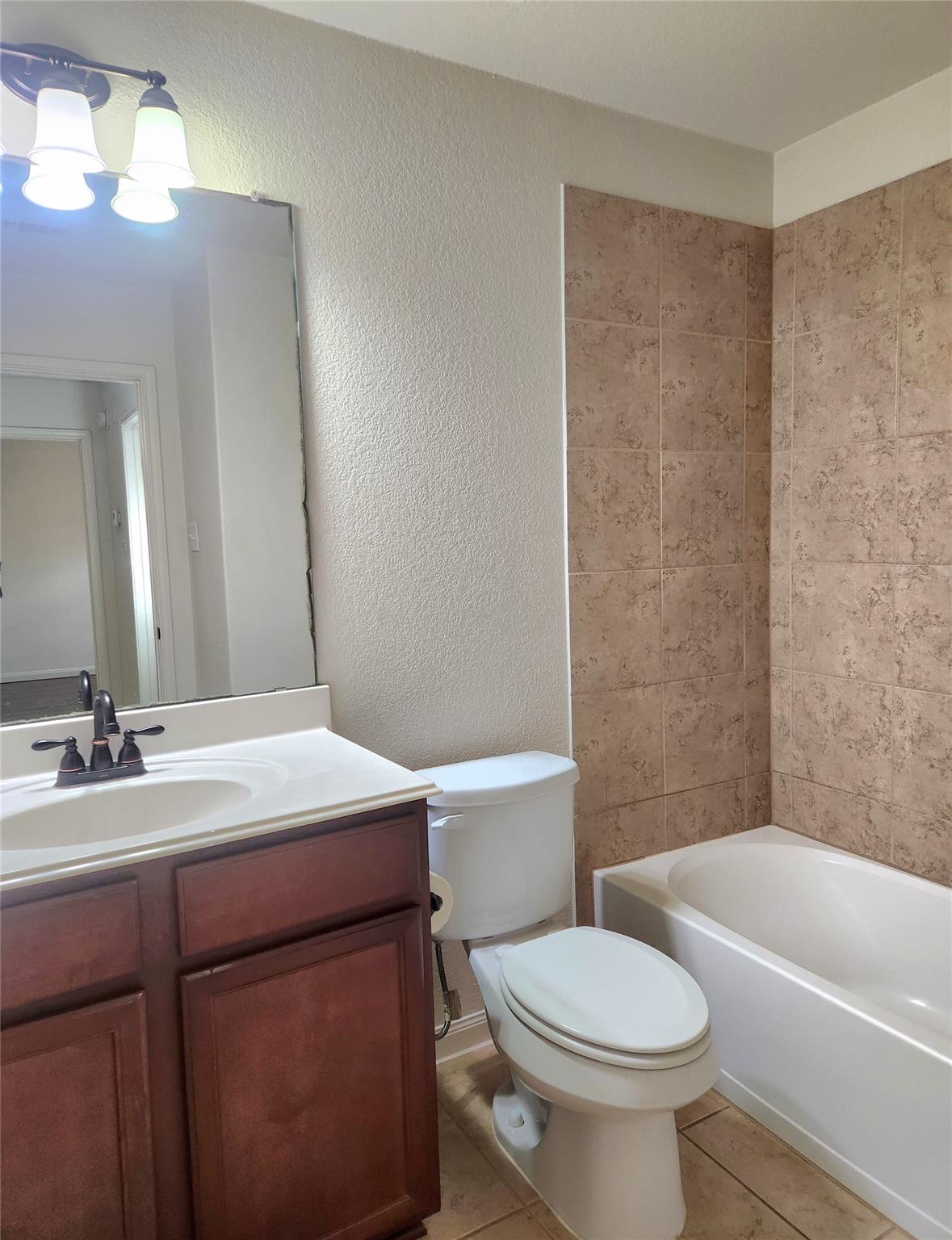 1616 Treeta Trl Property Photo 13