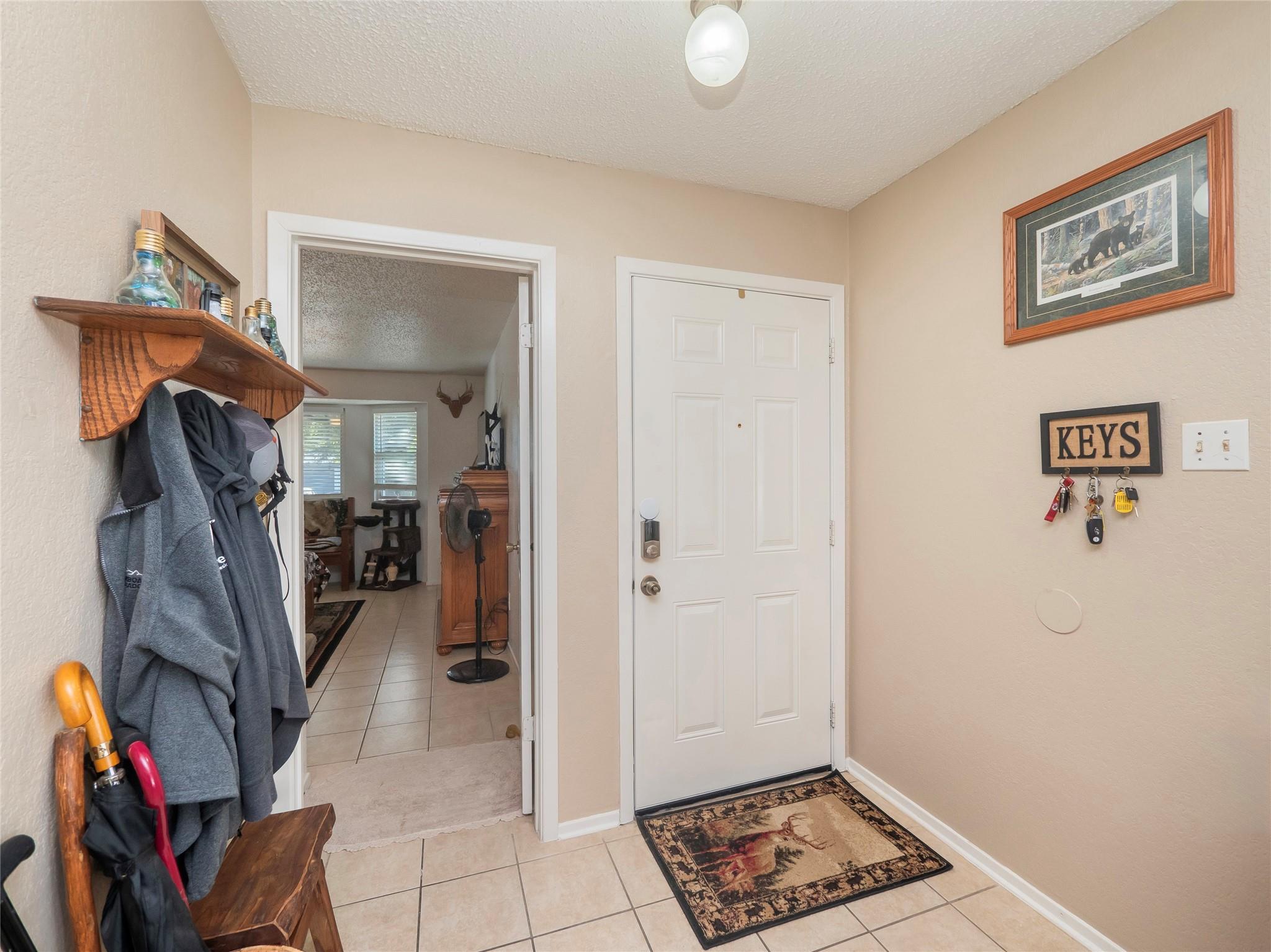 2909 Kim Dr Property Photo 3