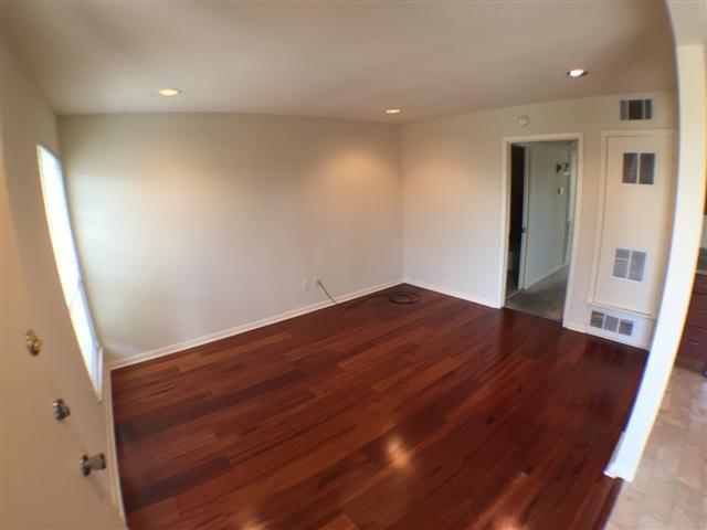 2703 Swisher St 306a Property Photo 4