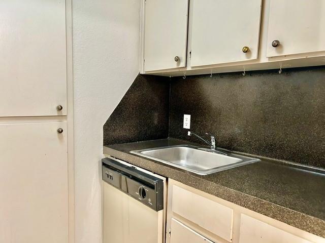 5701 Woodrow Ave 101 Property Photo 4