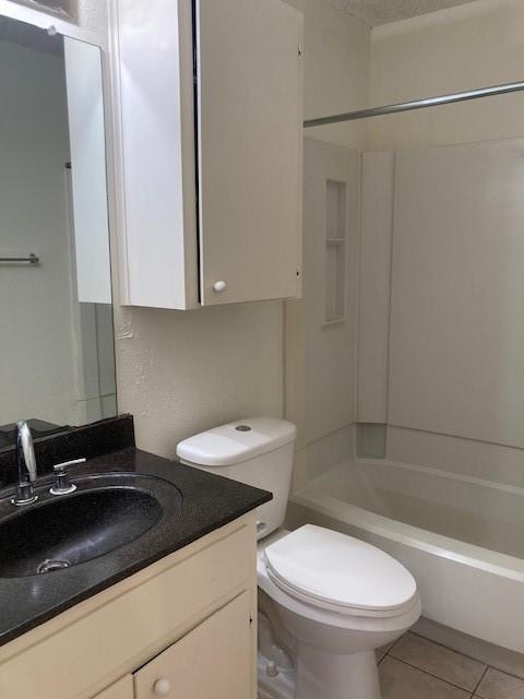 5701 Woodrow Ave 101 Property Photo 8