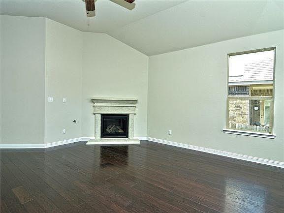 916 Purple Moor Pass Property Photo 4