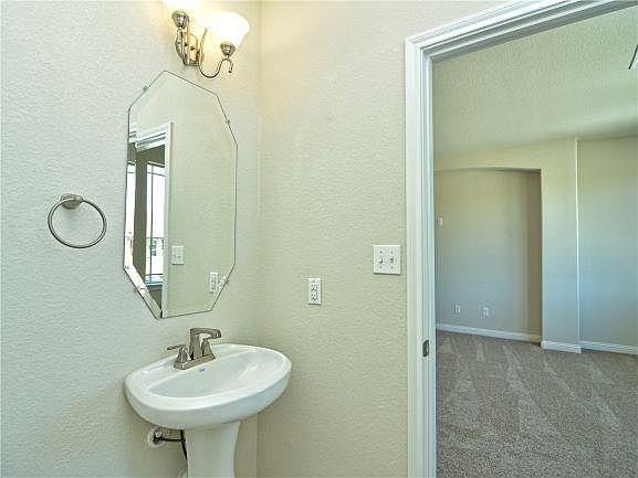 916 Purple Moor Pass Property Photo 14