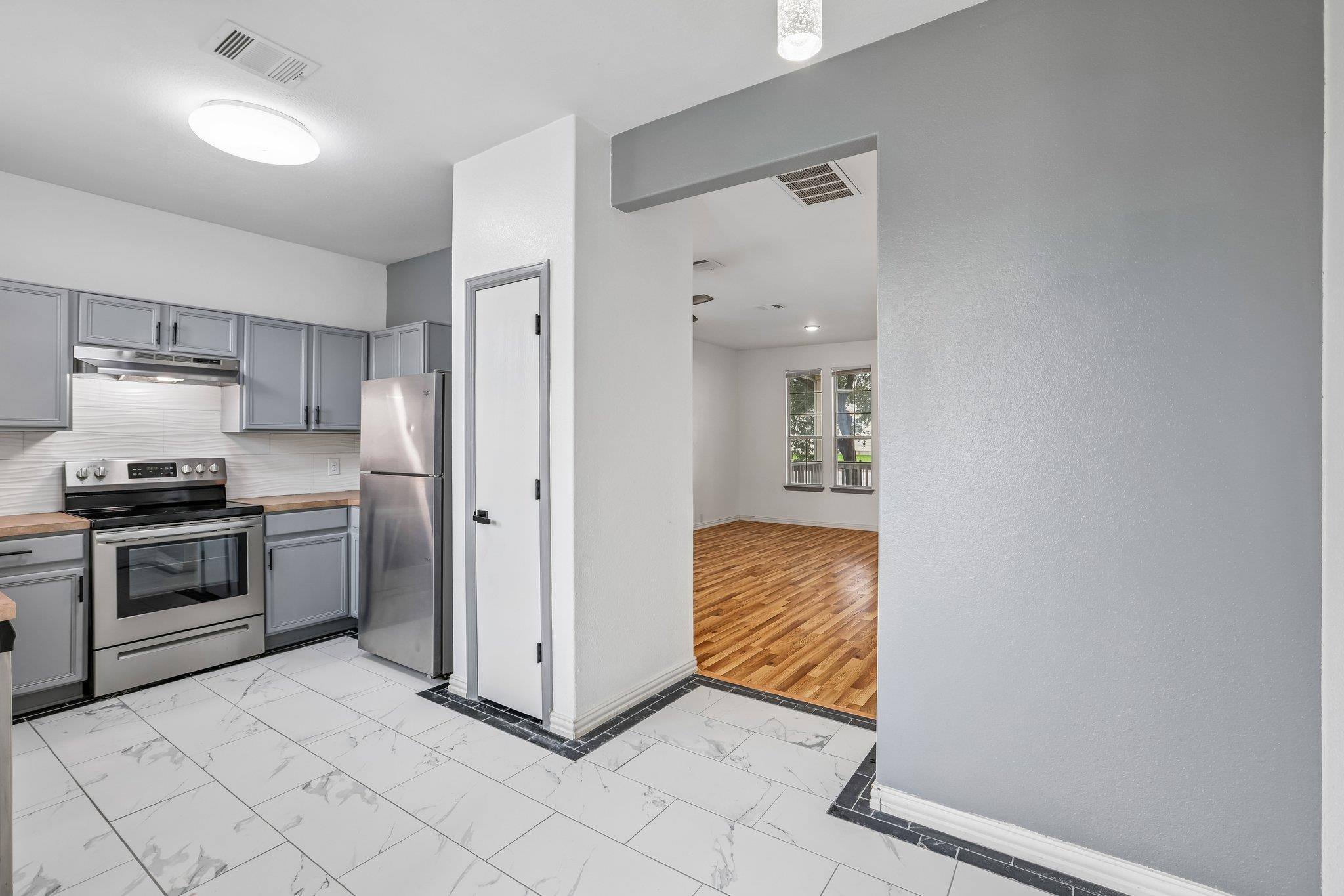 18736 Imperial Eagle Ln Property Photo 21