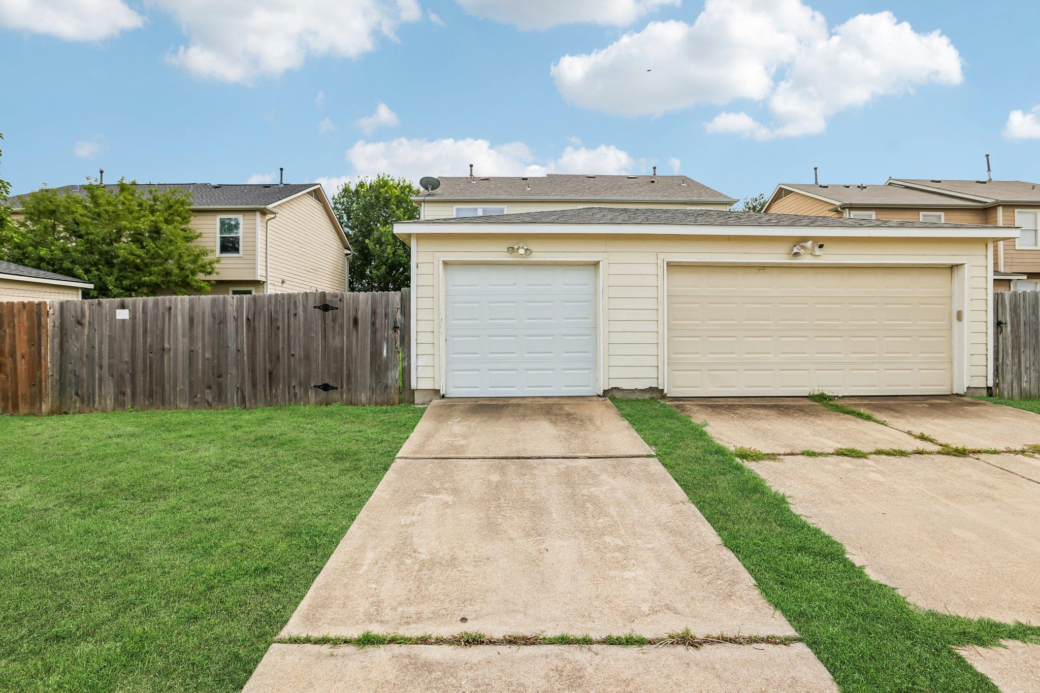 18736 Imperial Eagle Ln Property Photo 40