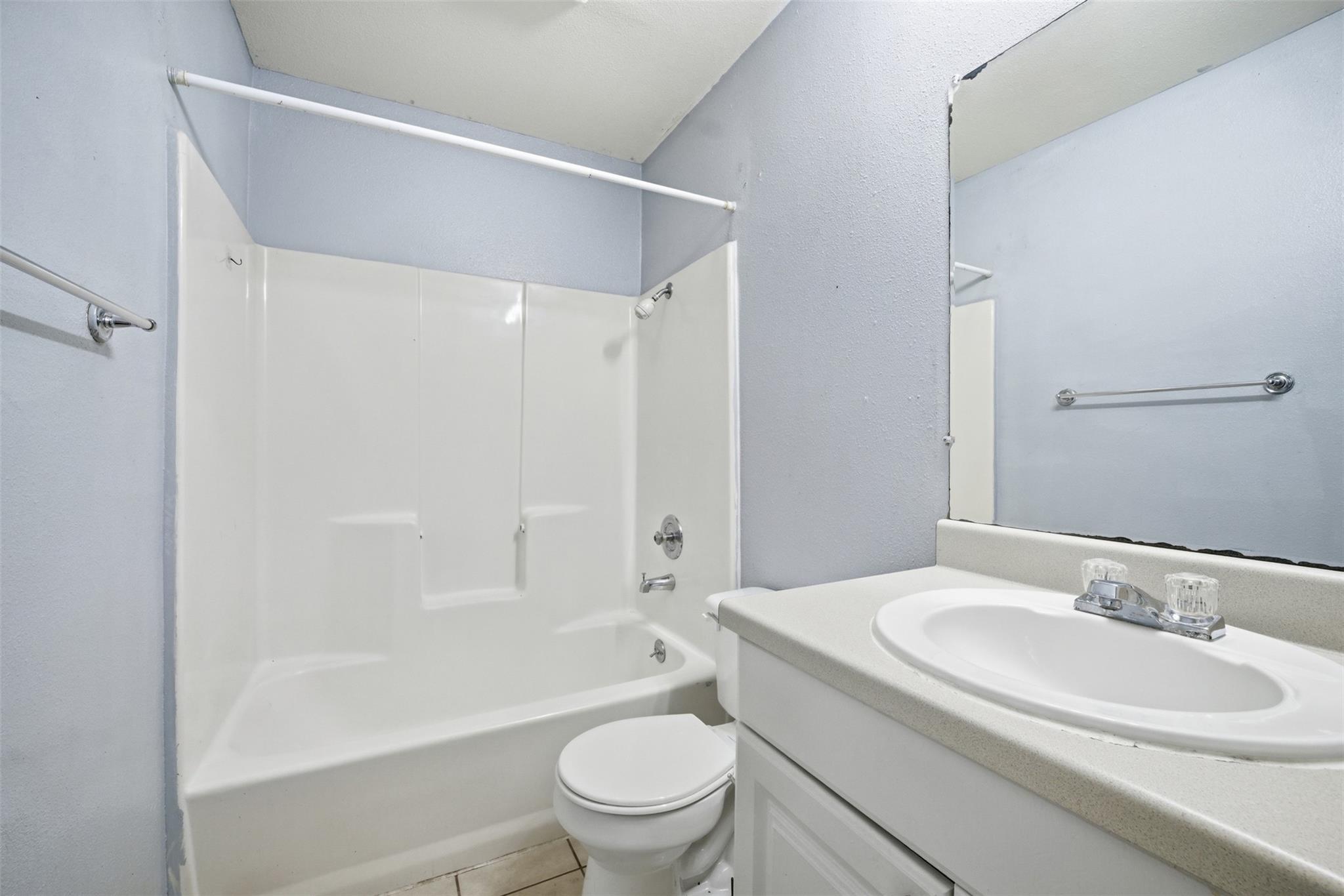 2009 W Loop None #a Property Photo 6