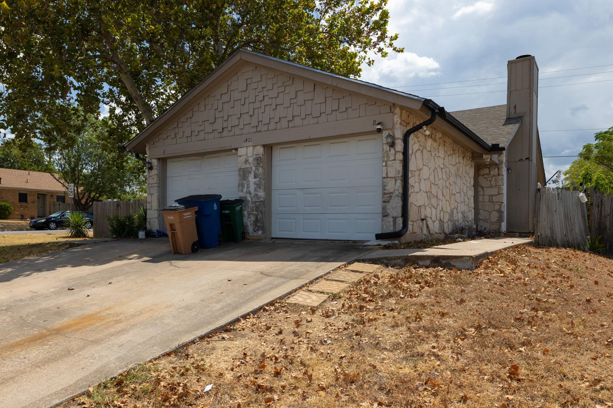 2401 Singletree Ave #b Property Photo 2