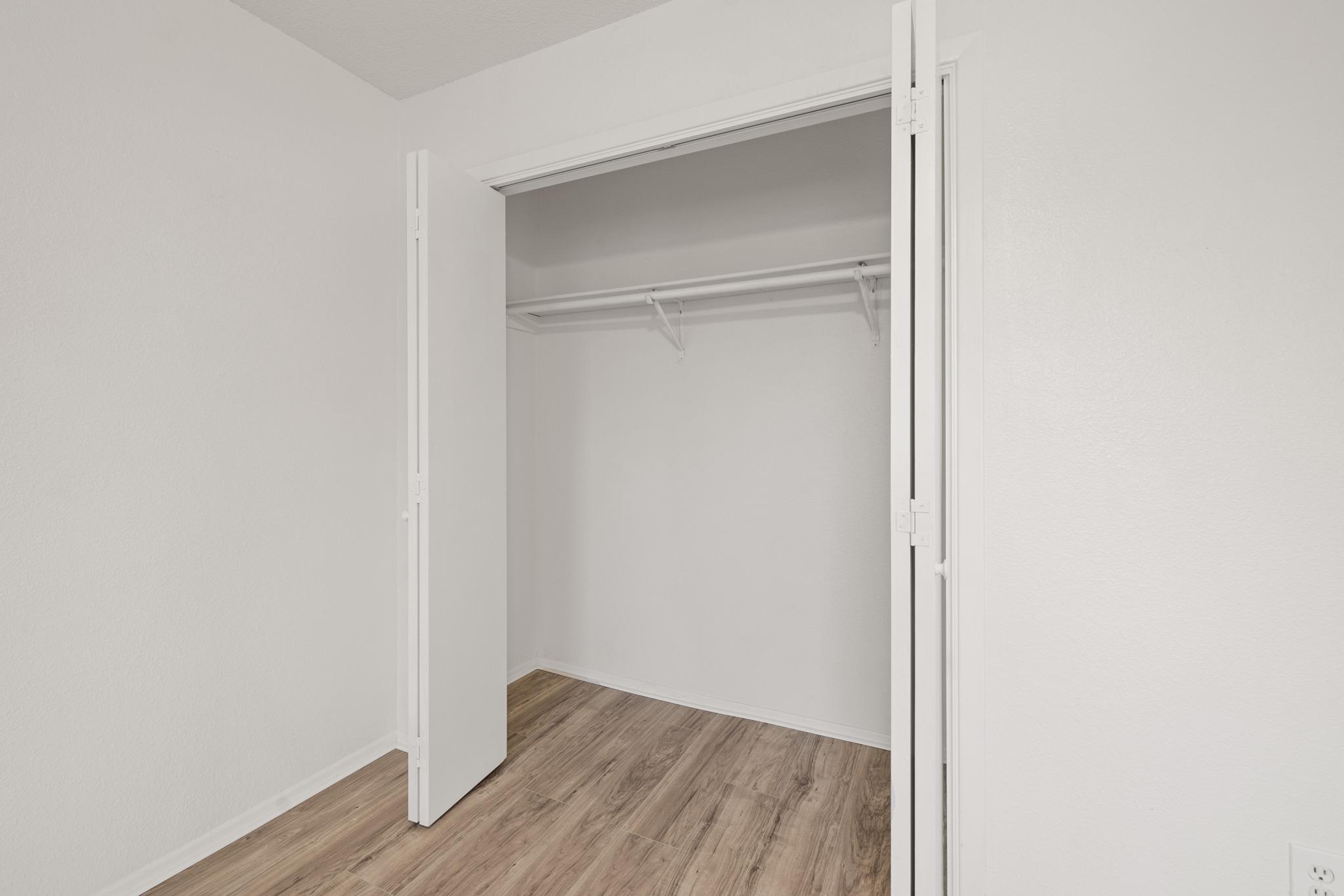 2401 Singletree Ave #b Property Photo 17