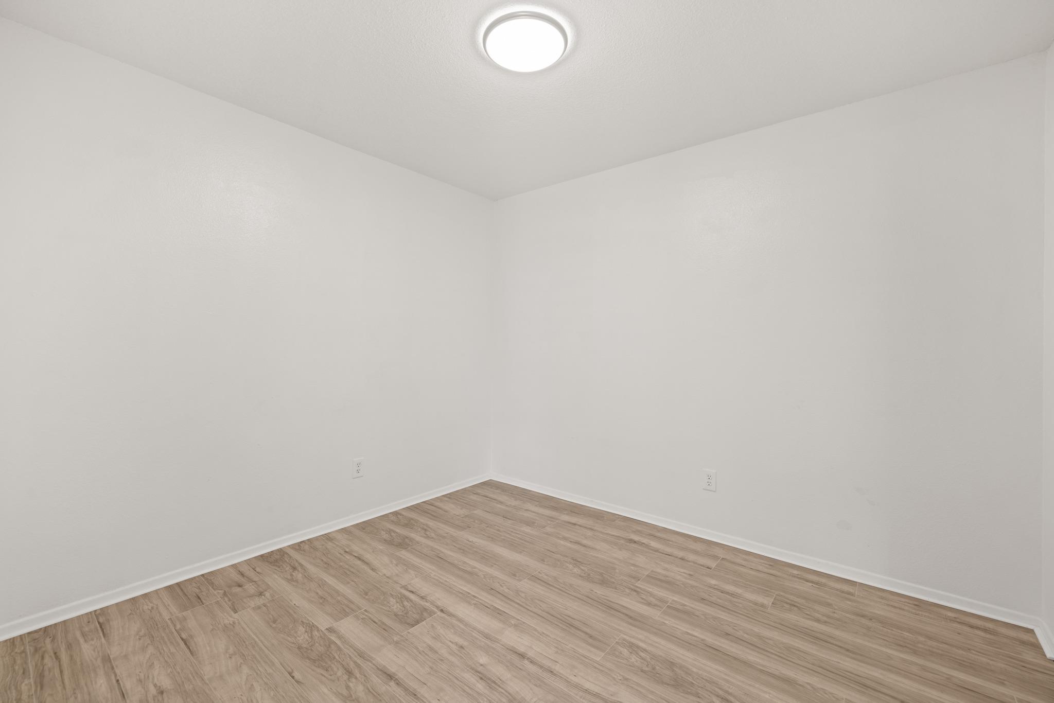 2401 Singletree Ave #b Property Photo 18