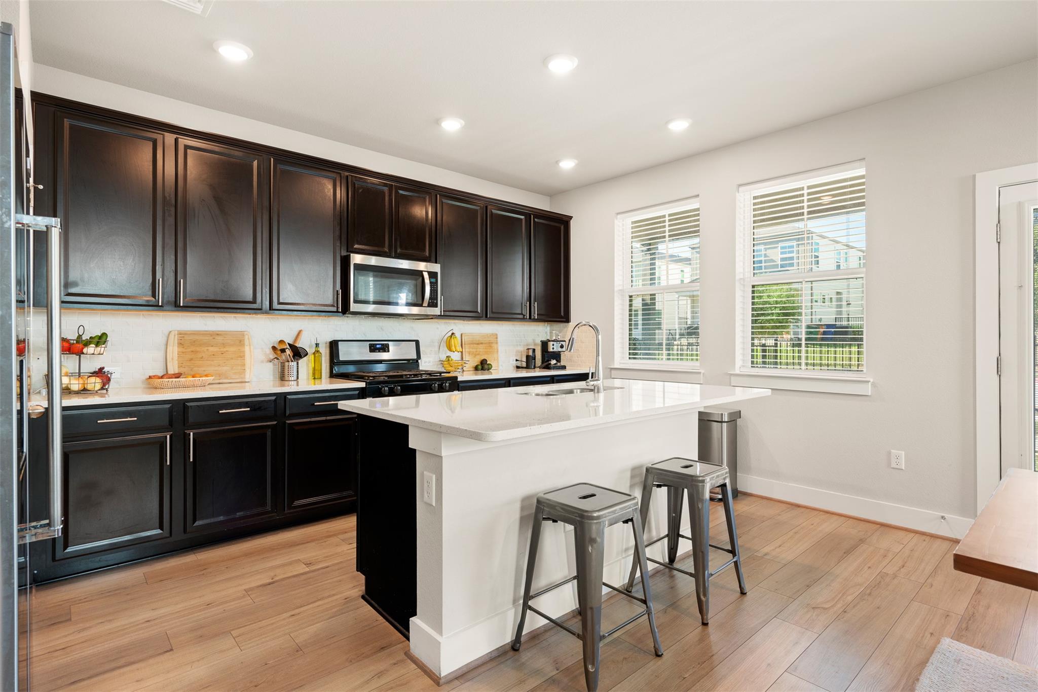 7403 Acela Trl Property Photo 4