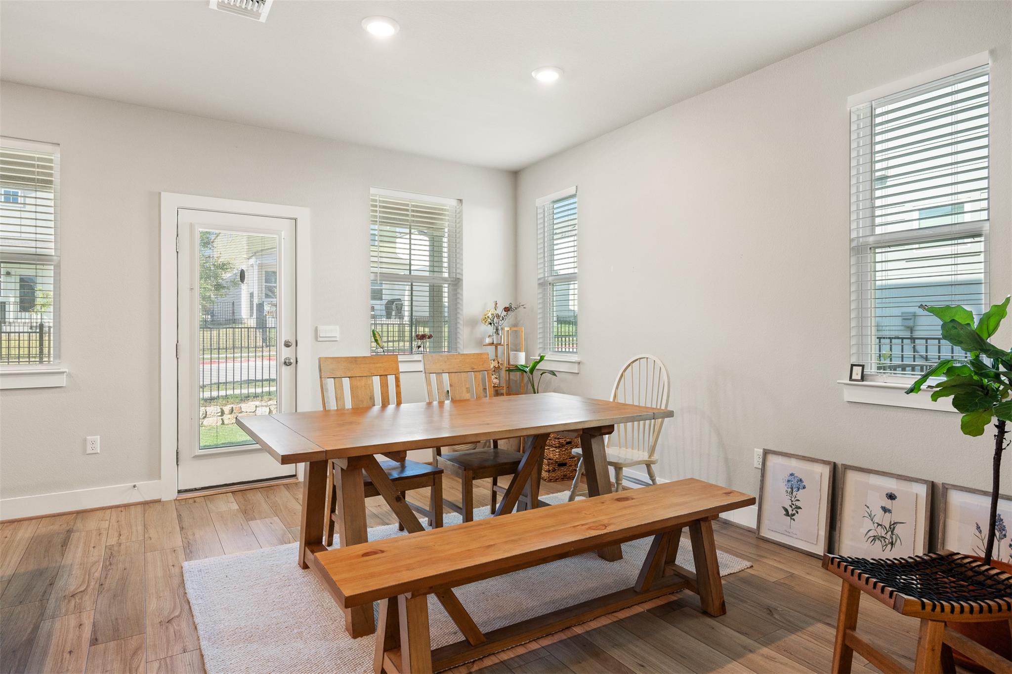 7403 Acela Trl Property Photo 5