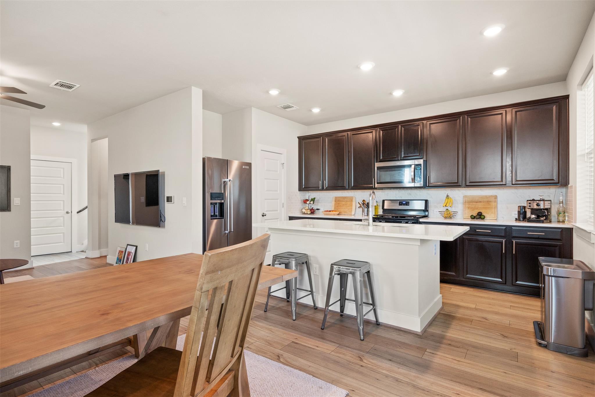 7403 Acela Trl Property Photo 6