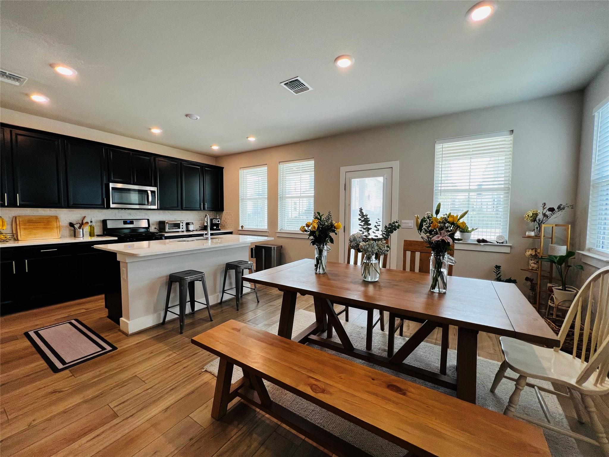 7403 Acela Trl Property Photo 24