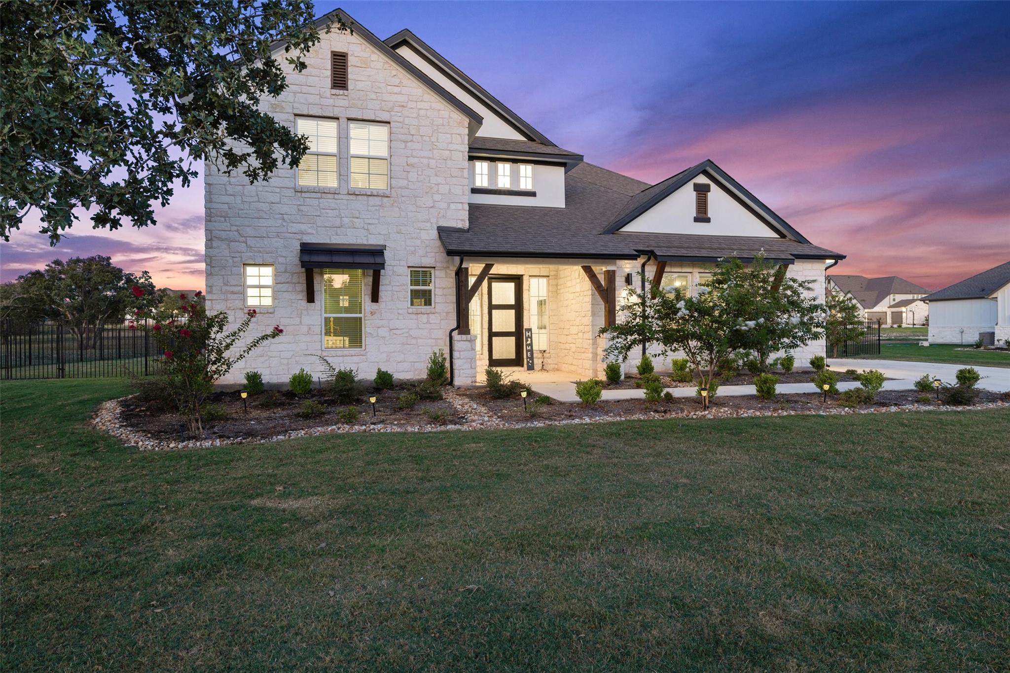 201 Shady Hill Loop Property Photo 9