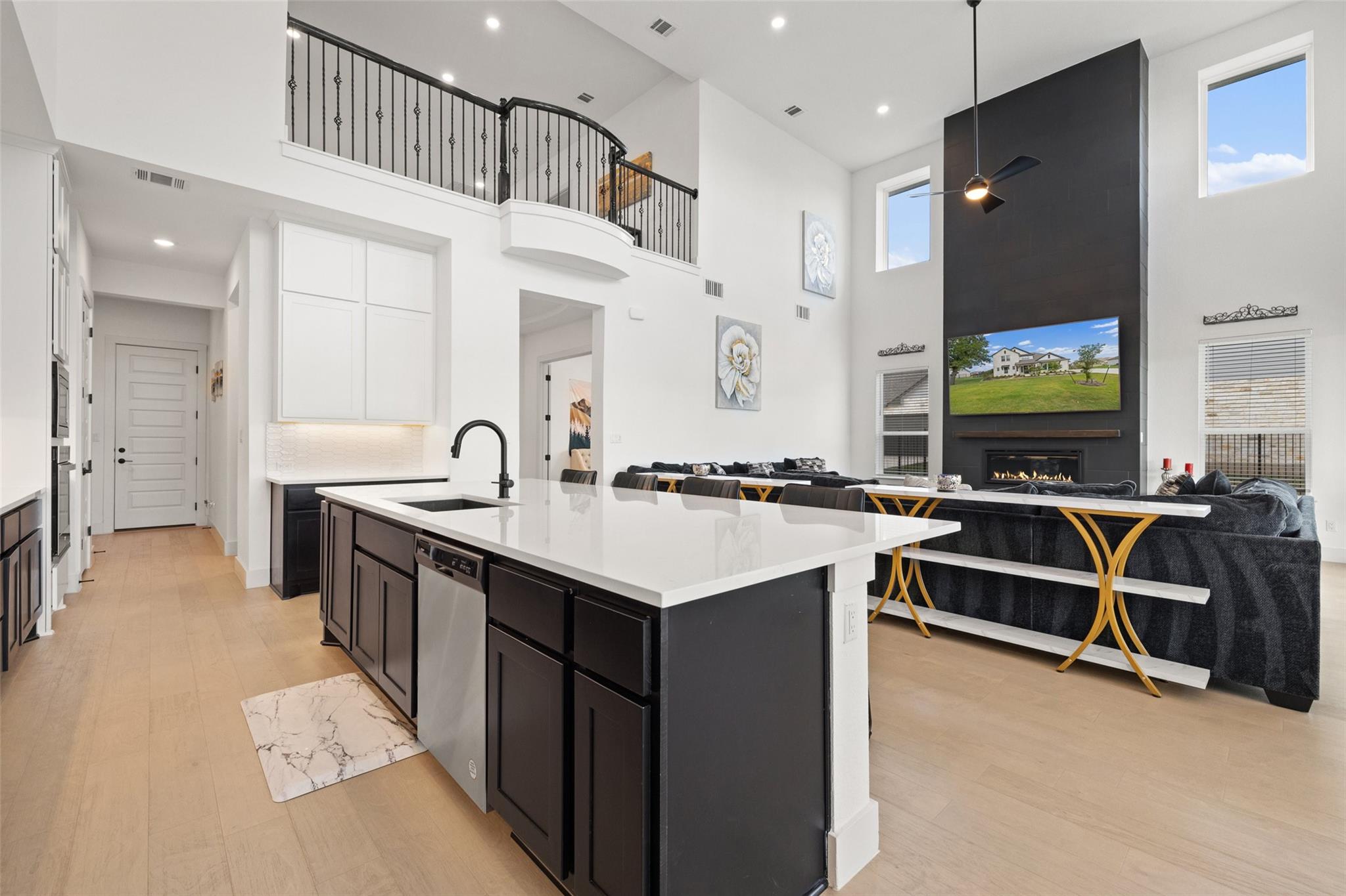 201 Shady Hill Loop Property Photo 16