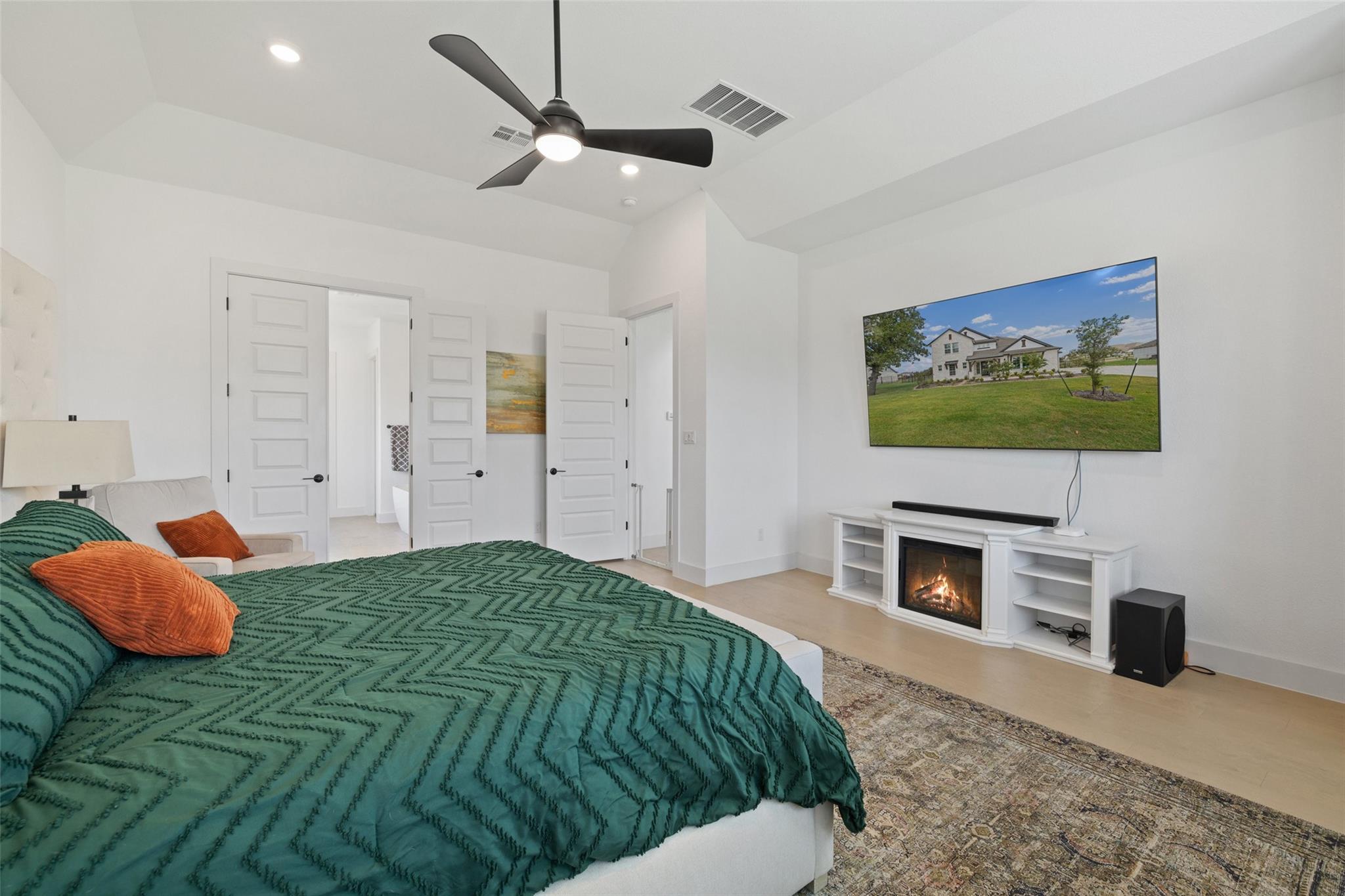201 Shady Hill Loop Property Photo 24
