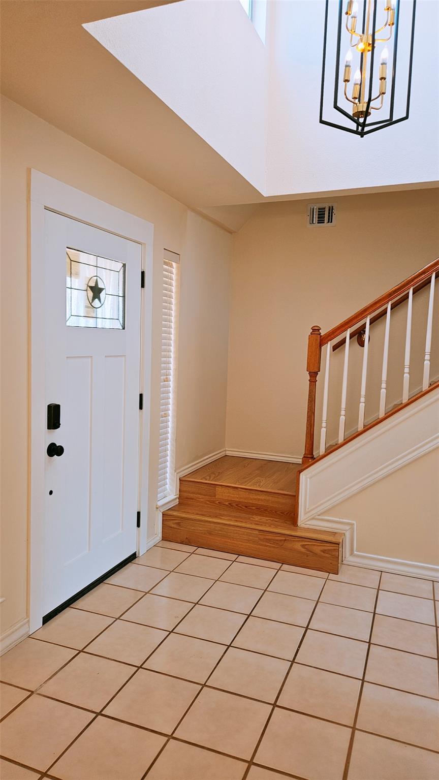 105 Meadow Dr Property Photo 8