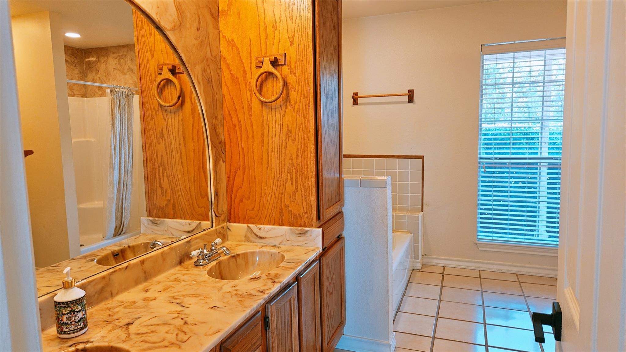 105 Meadow Dr Property Photo 11
