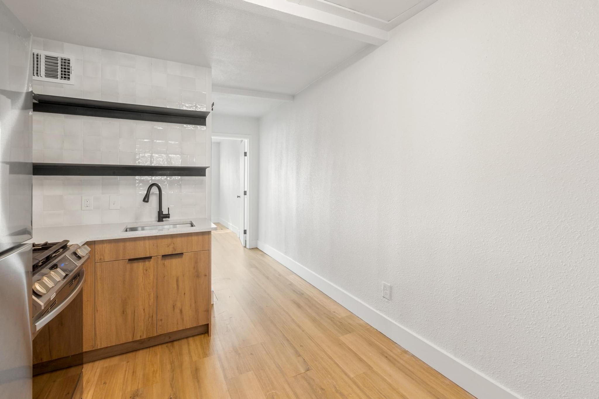7929 Gault St #200 Property Photo 5