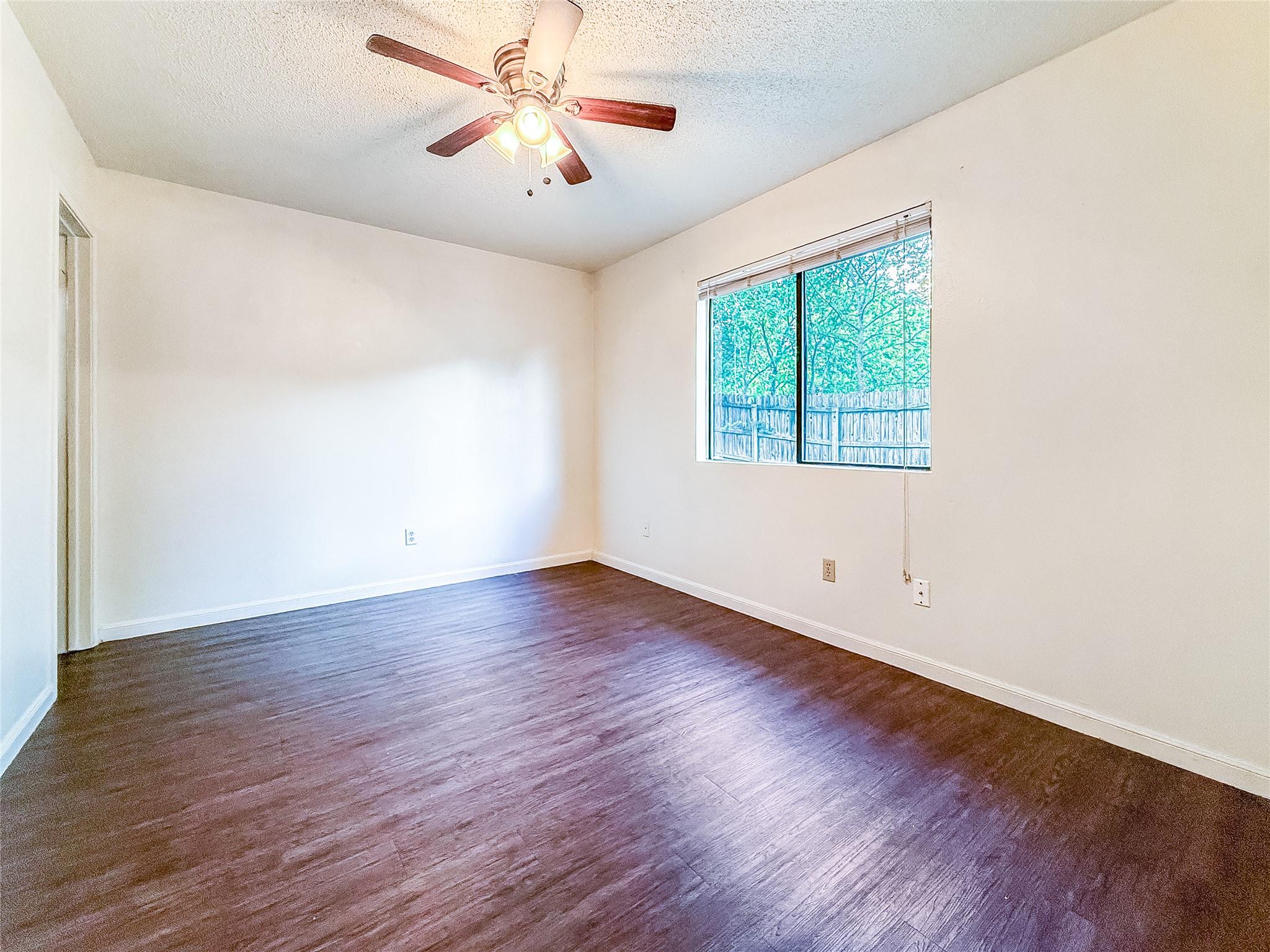 2014 Alex Ave #b Property Photo 9