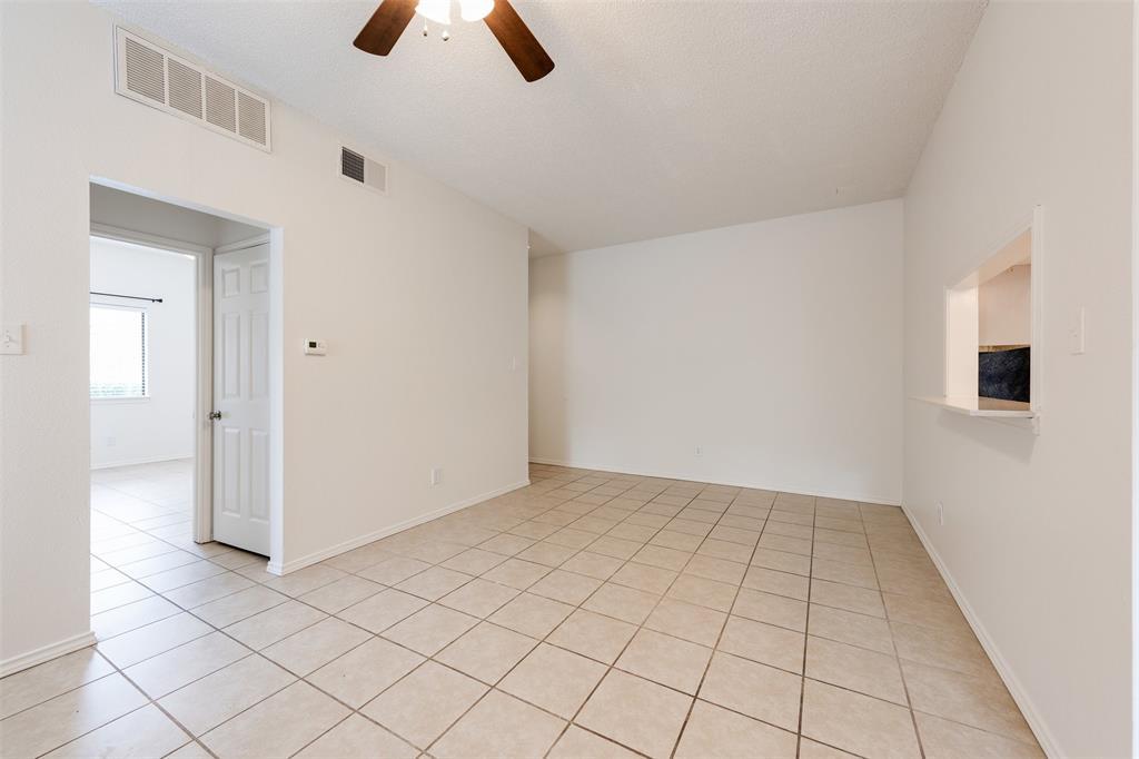 9100 Mountain Ridge Dr #105 Property Photo 15