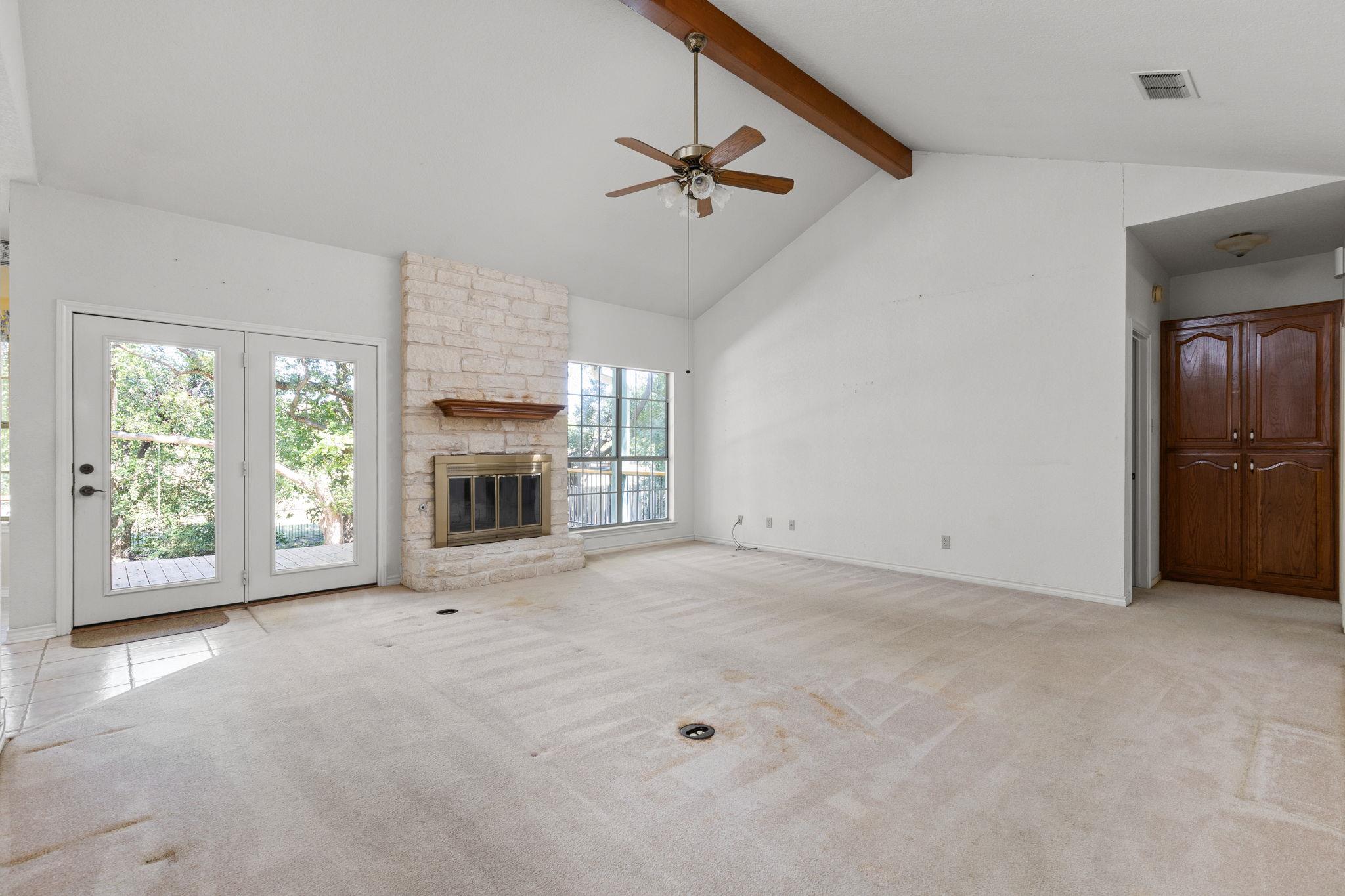 134 Canyon Rd Property Photo 4