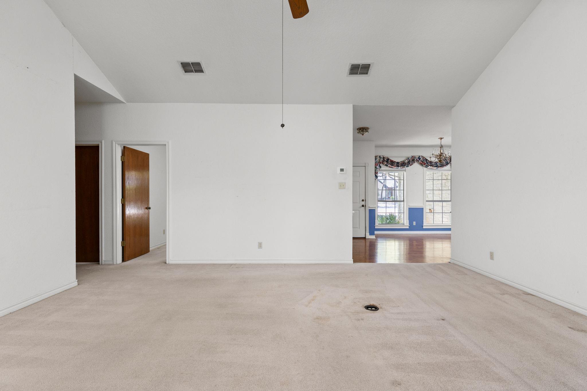 134 Canyon Rd Property Photo 6