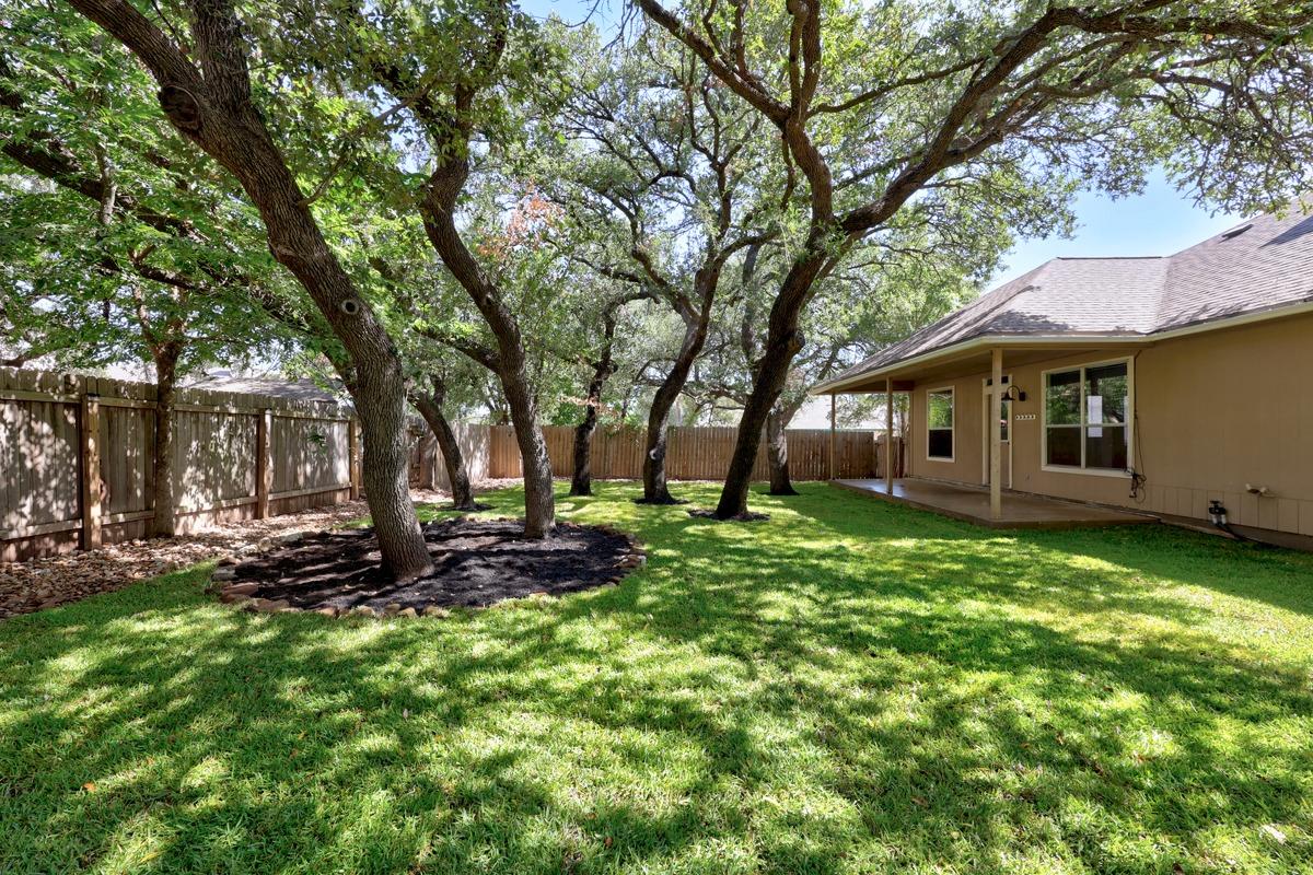 1605 Azalea Dr Property Photo 1