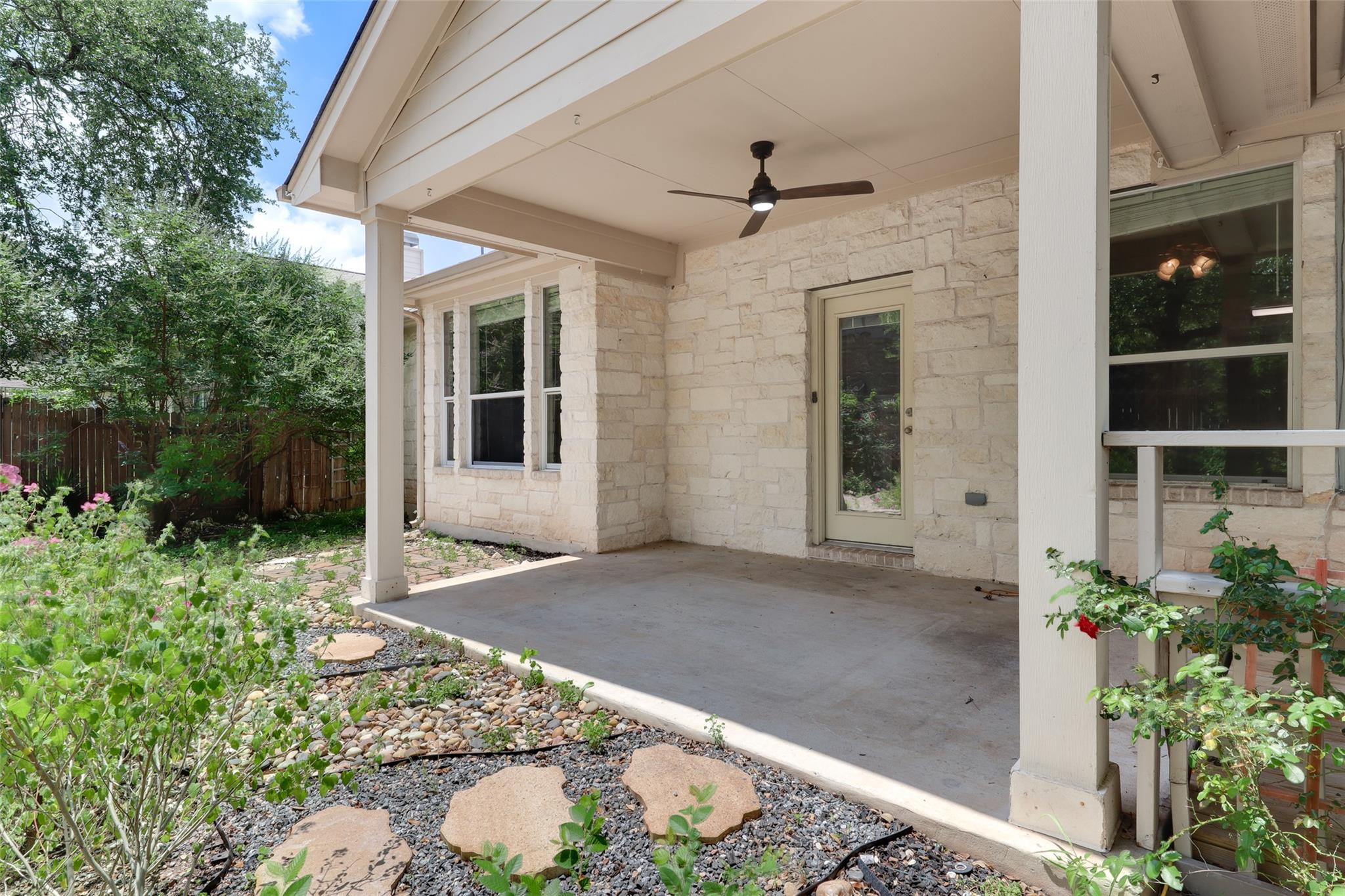 600 S Frontier Ln Property Photo 27