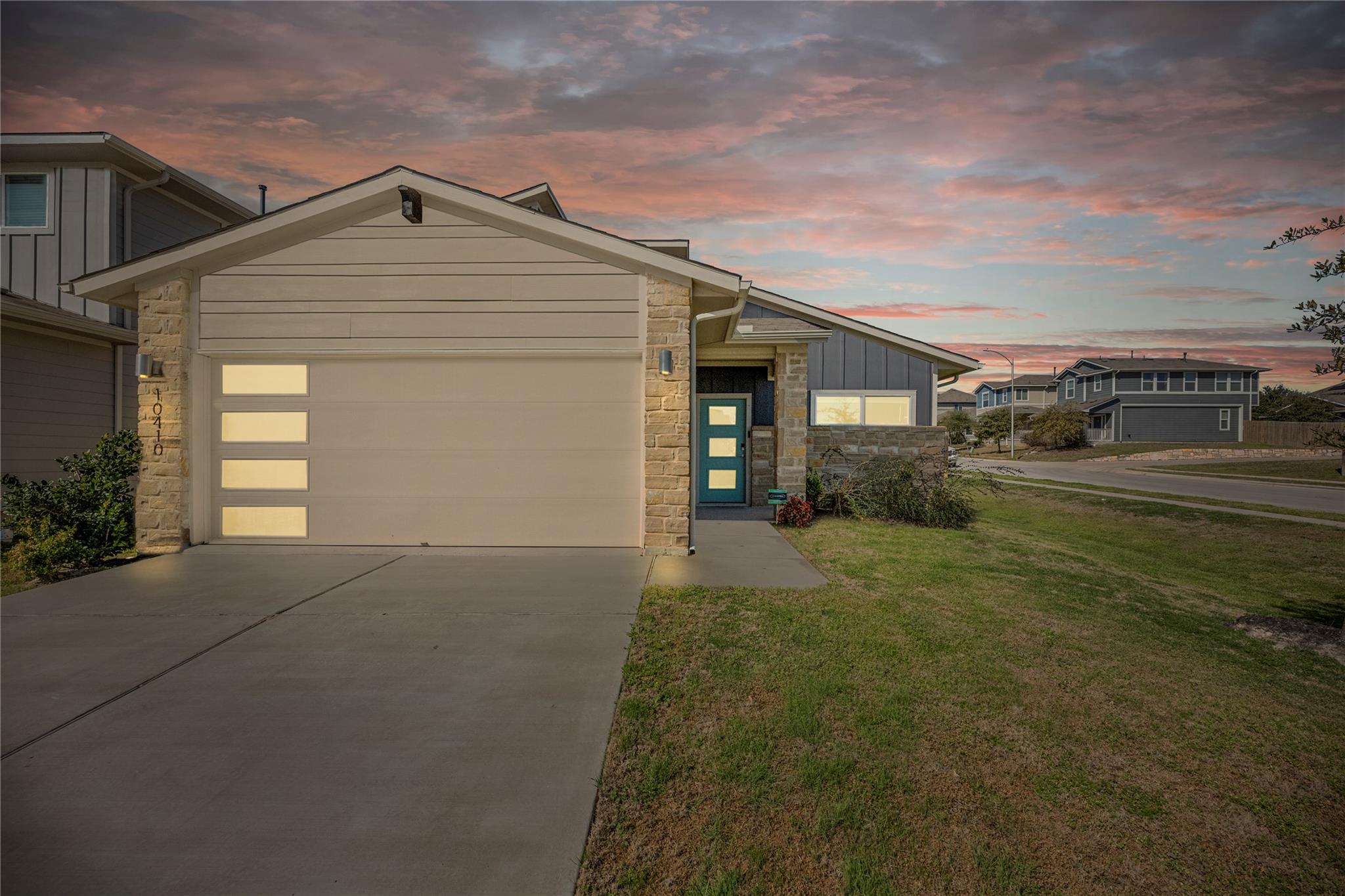 10410 Fulton Ave Property Photo