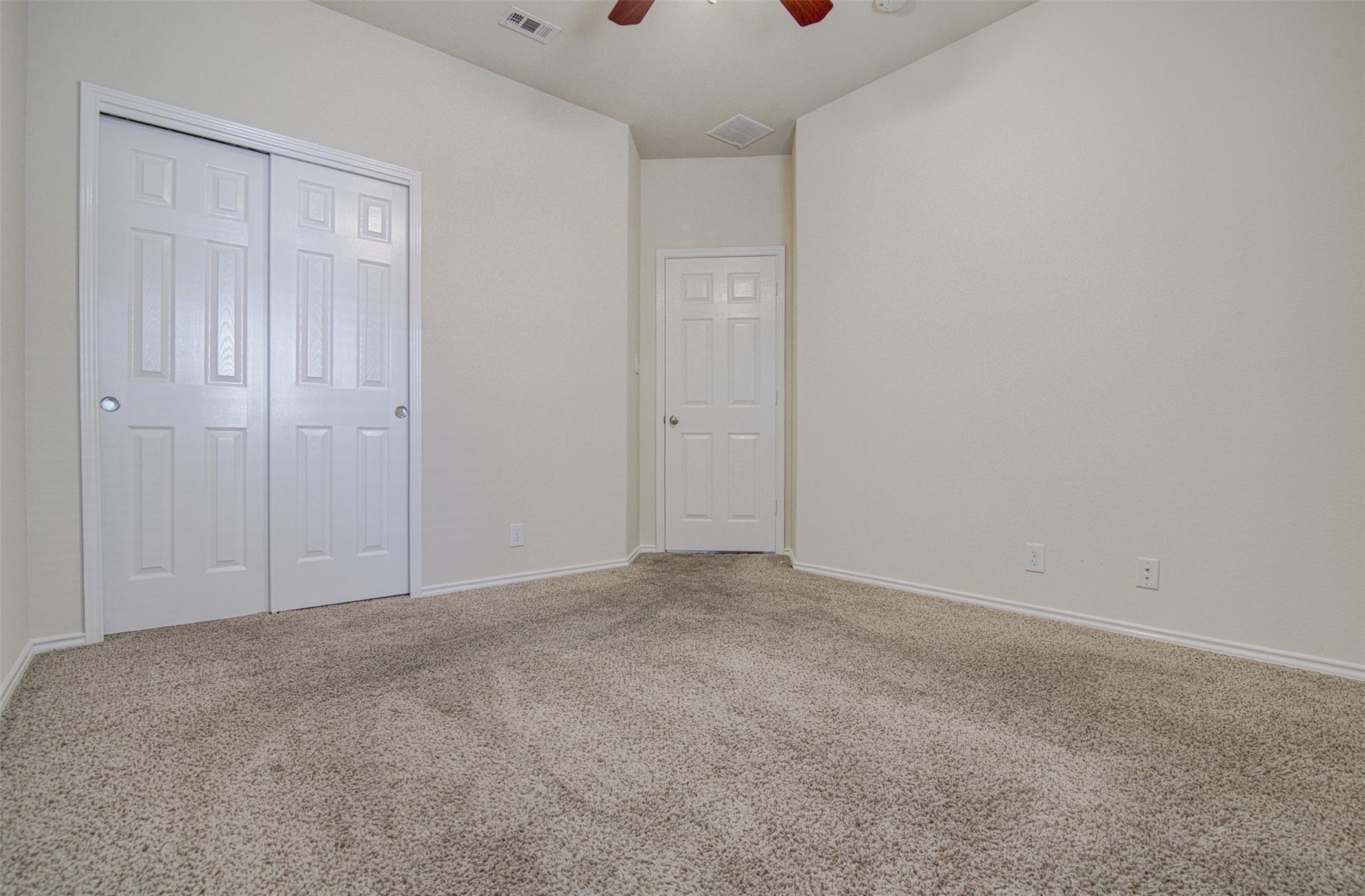 1610 Greenside Dr Property Photo 19