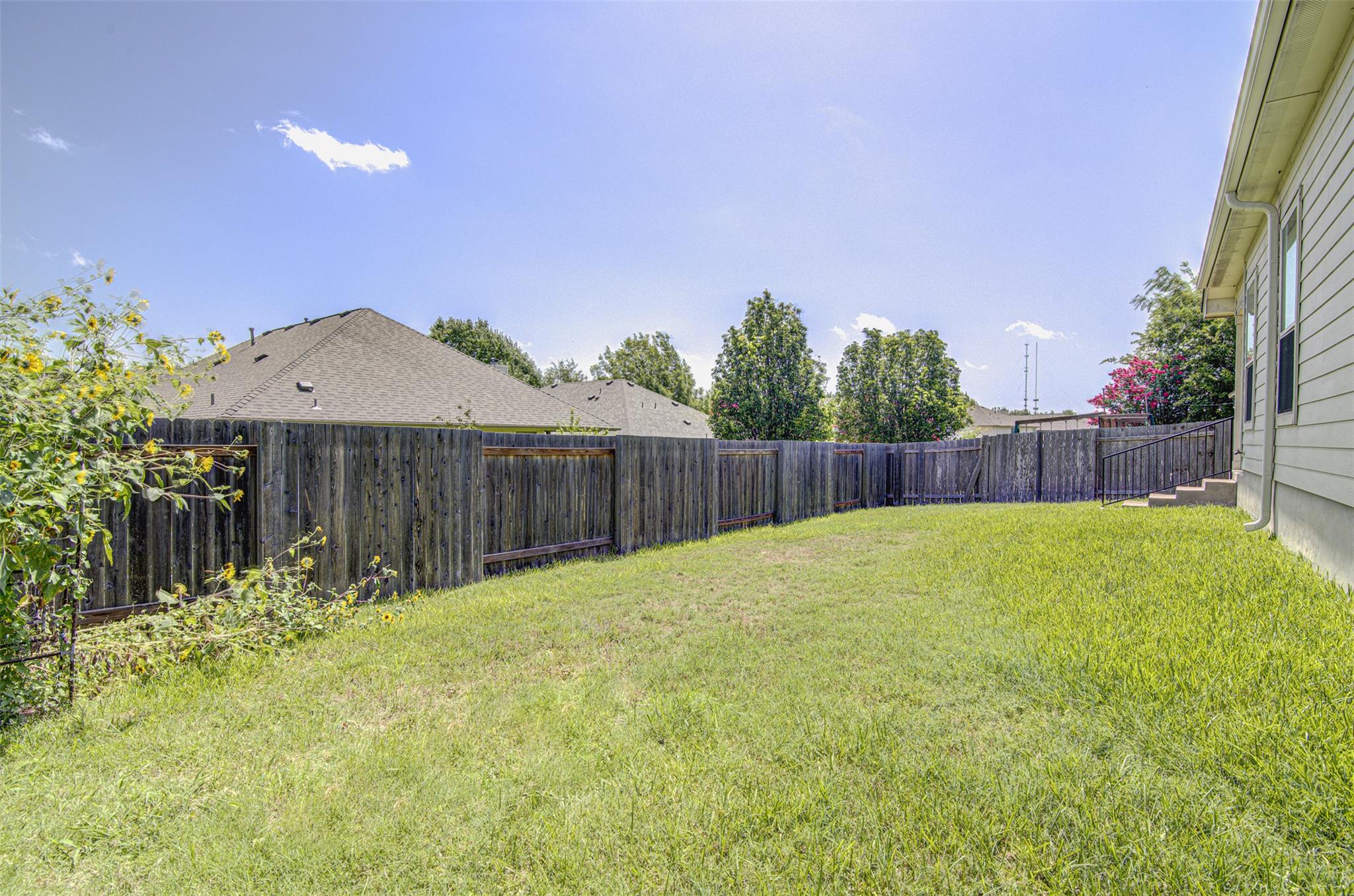 1610 Greenside Dr Property Photo 30