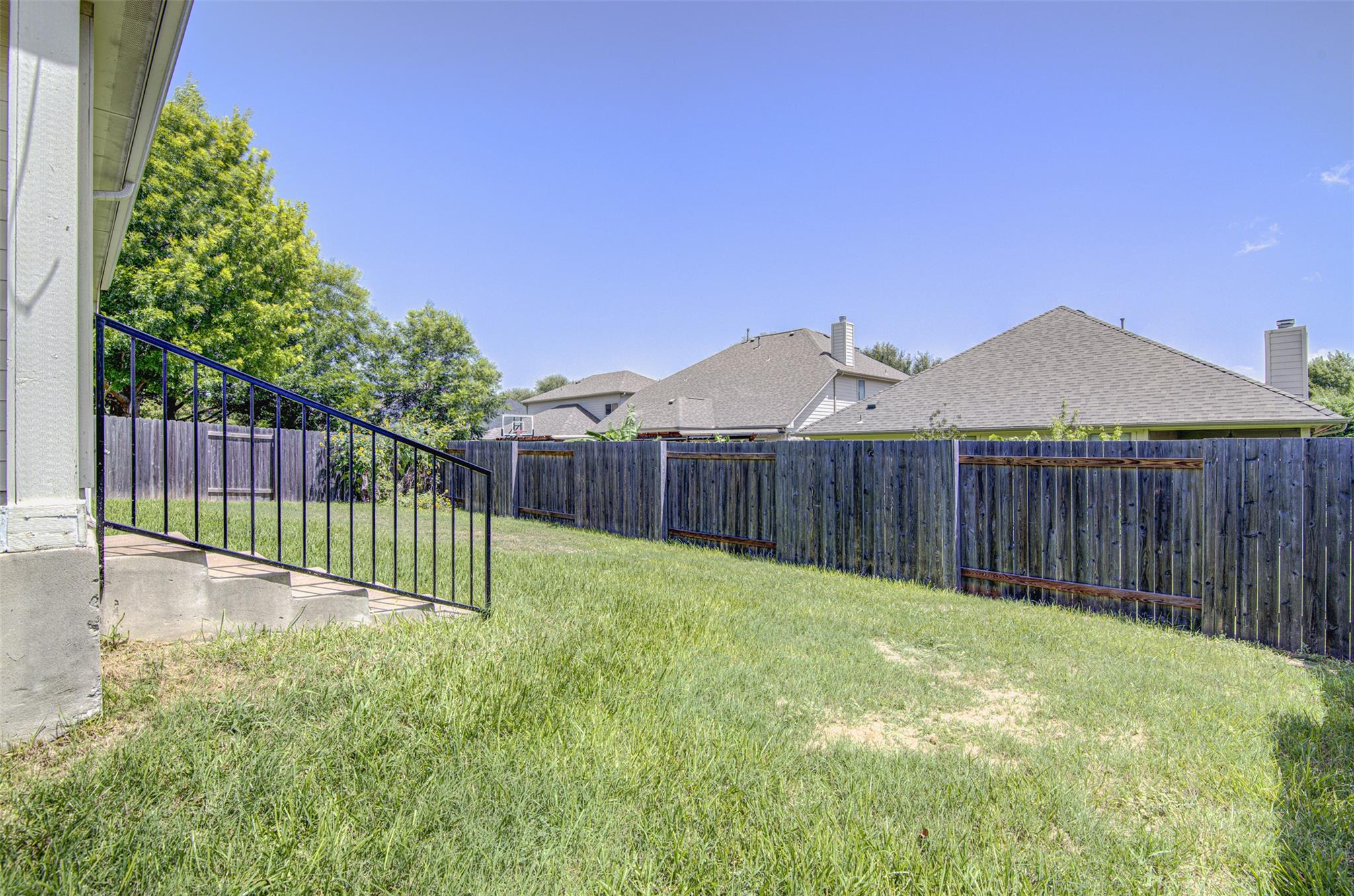 1610 Greenside Dr Property Photo 31