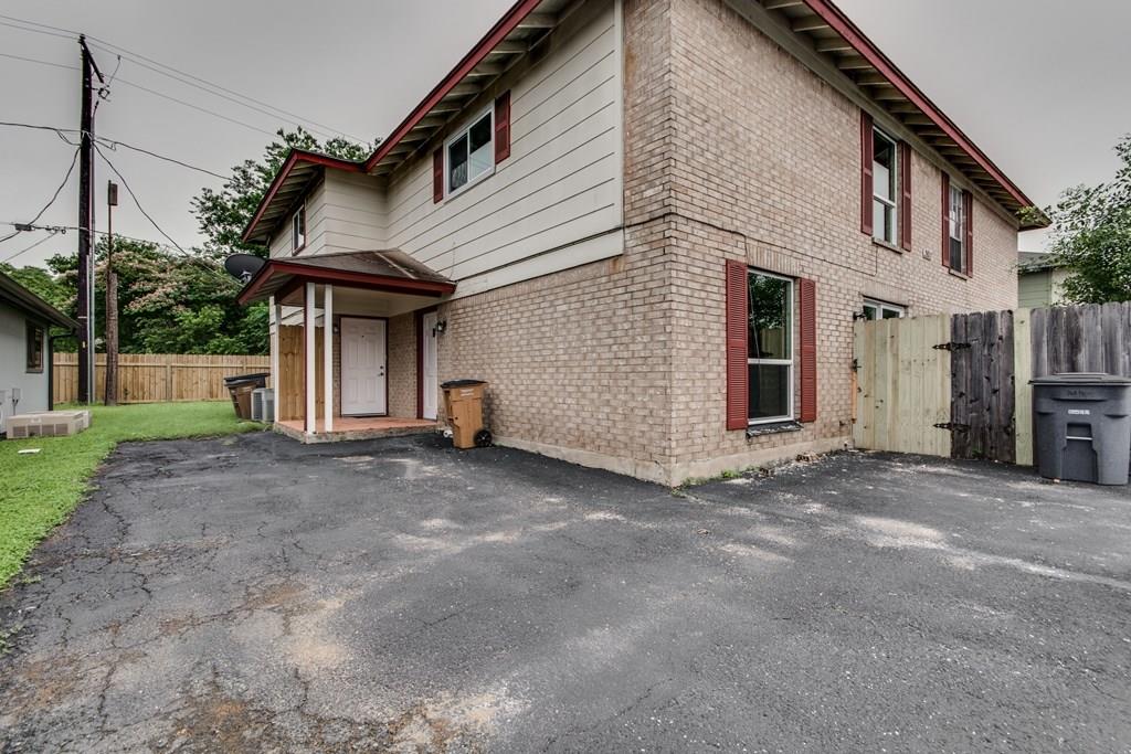 2611 Ektom Dr B Property Photo