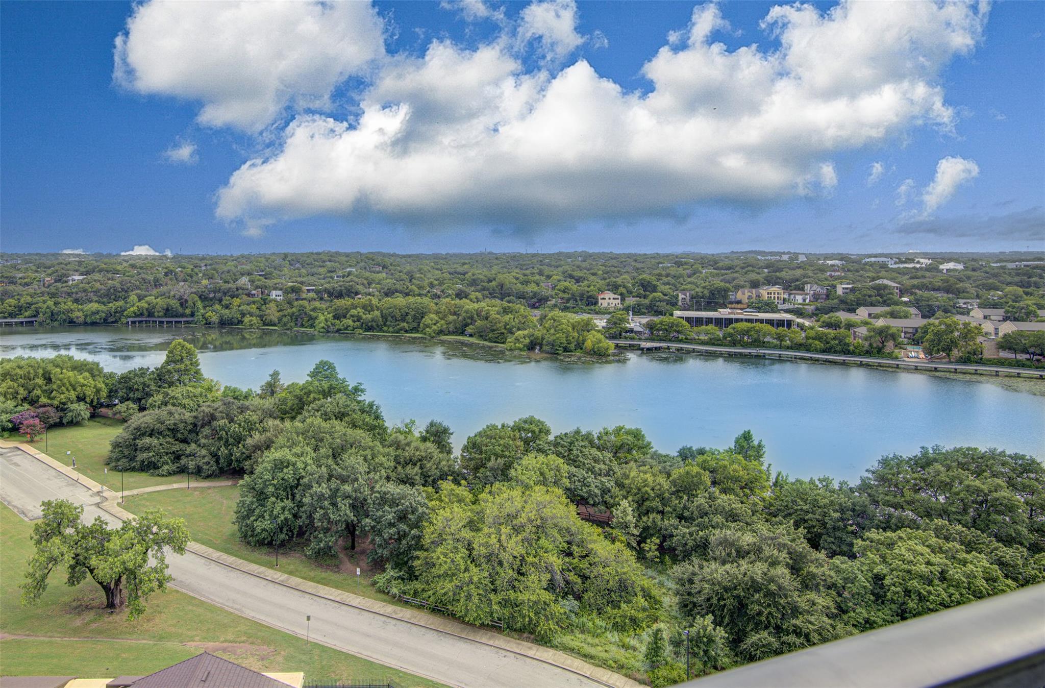 40 N Interstate 35 Hwy #pa1 Property Photo 6